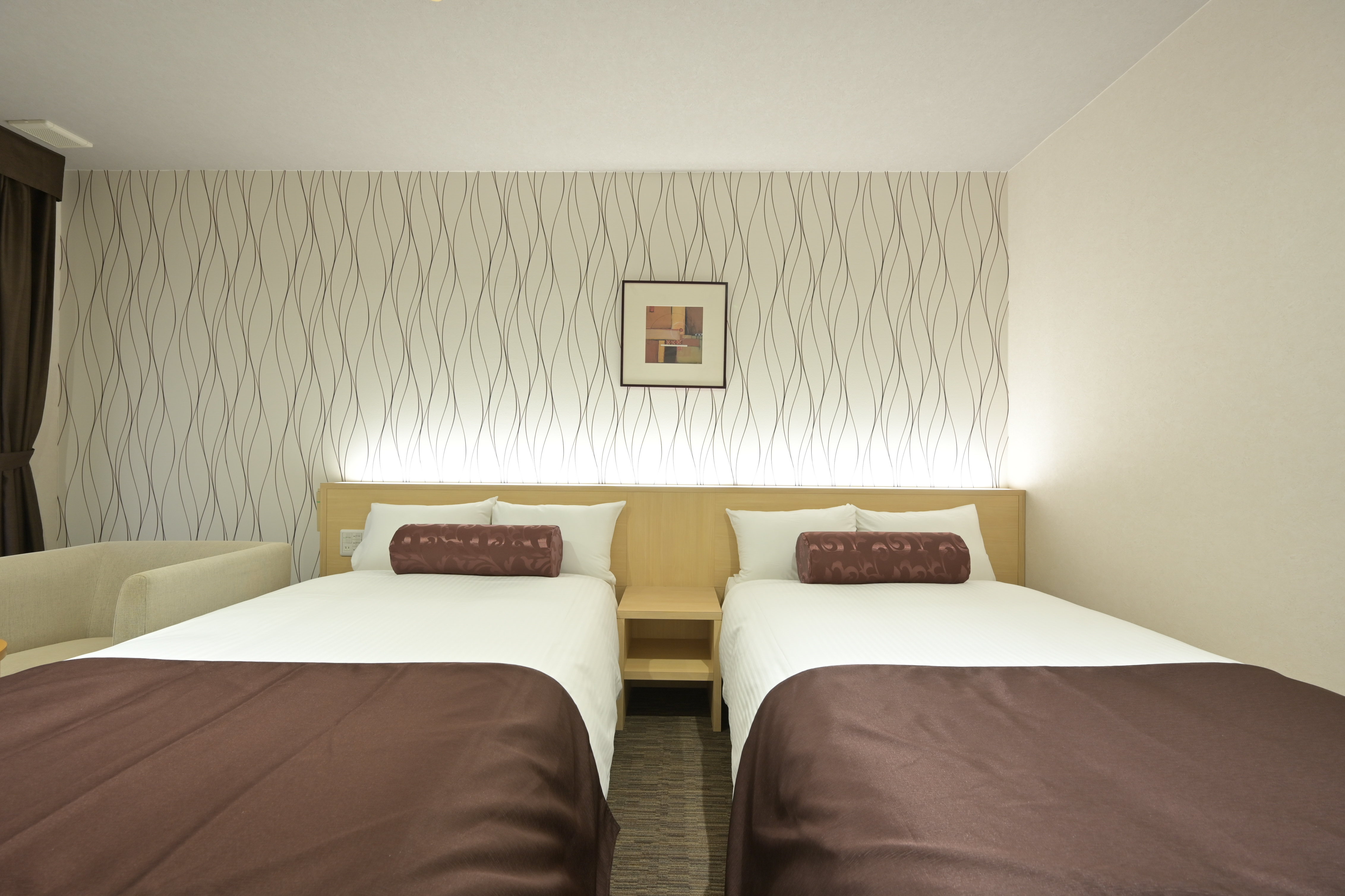 デラックスツイン［ベッド幅110cm・20平米］