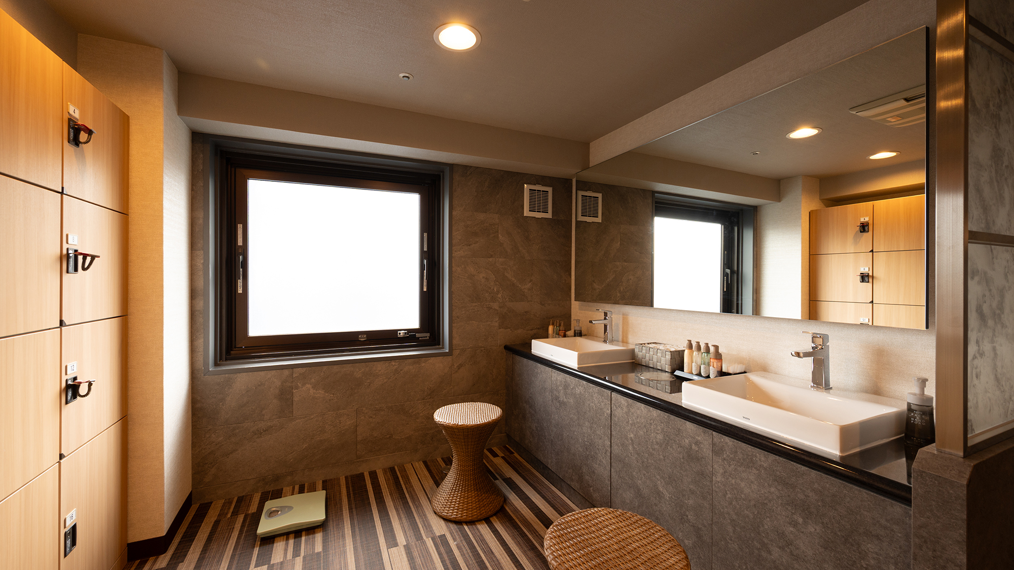 人工温泉 光明石温泉「湯ら湯ら」