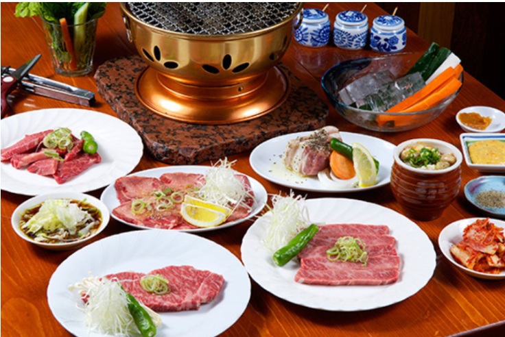 〈お食事補助券付き〉地元人気焼肉店「但馬家幸之助　小淵沢店」で旅の夜を満喫