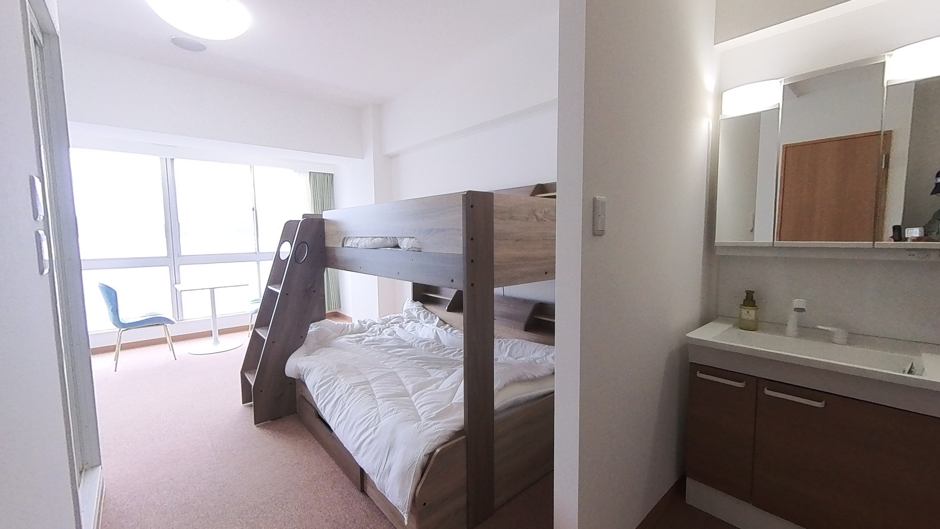 【客室】203号室　内部