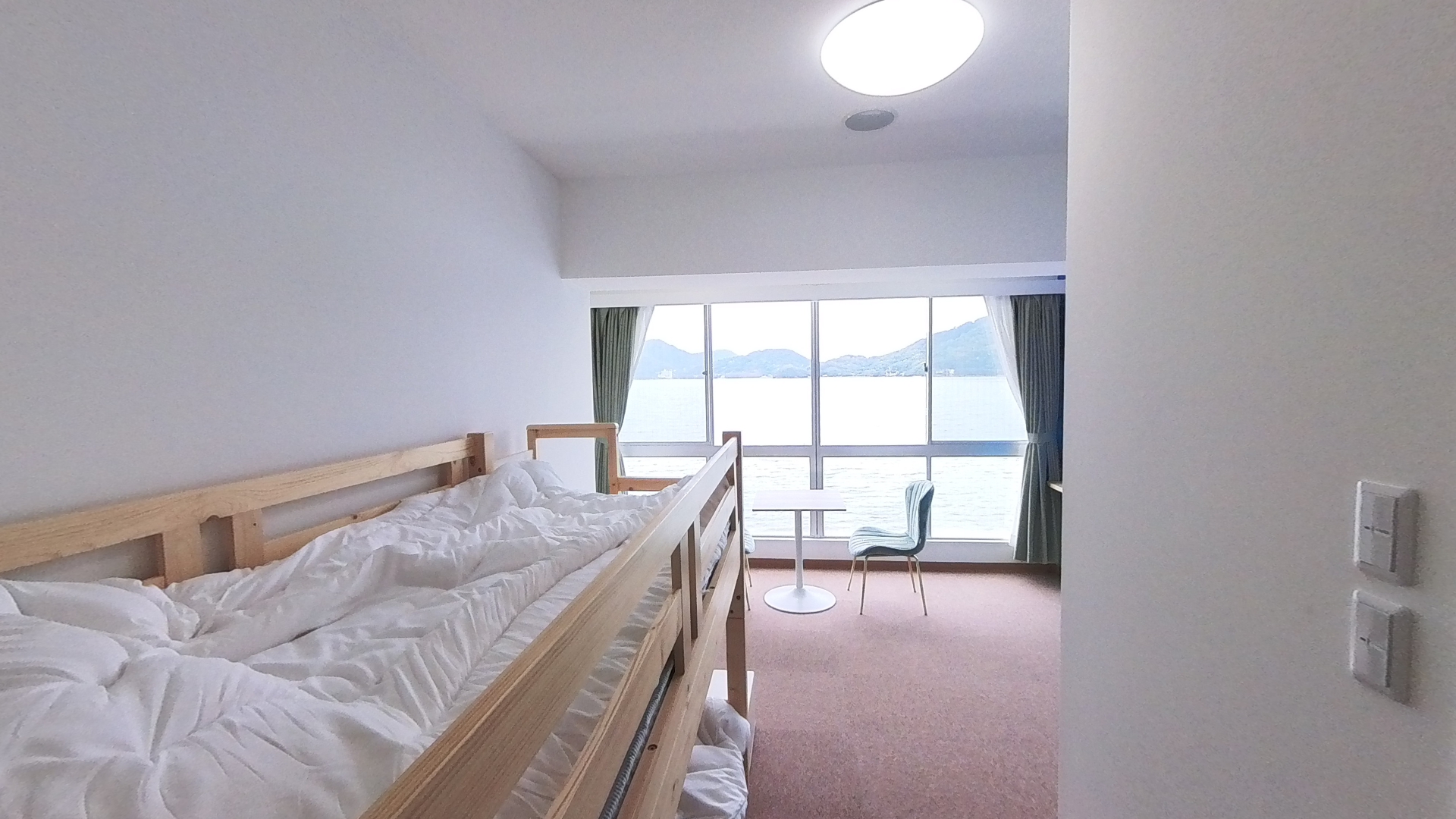 【客室】206号室　内部