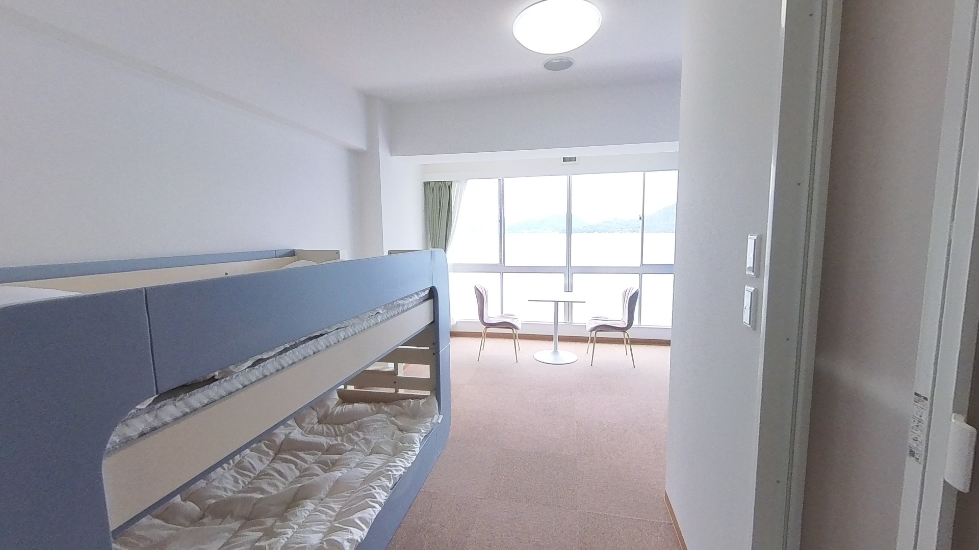 【客室】304号室　内部