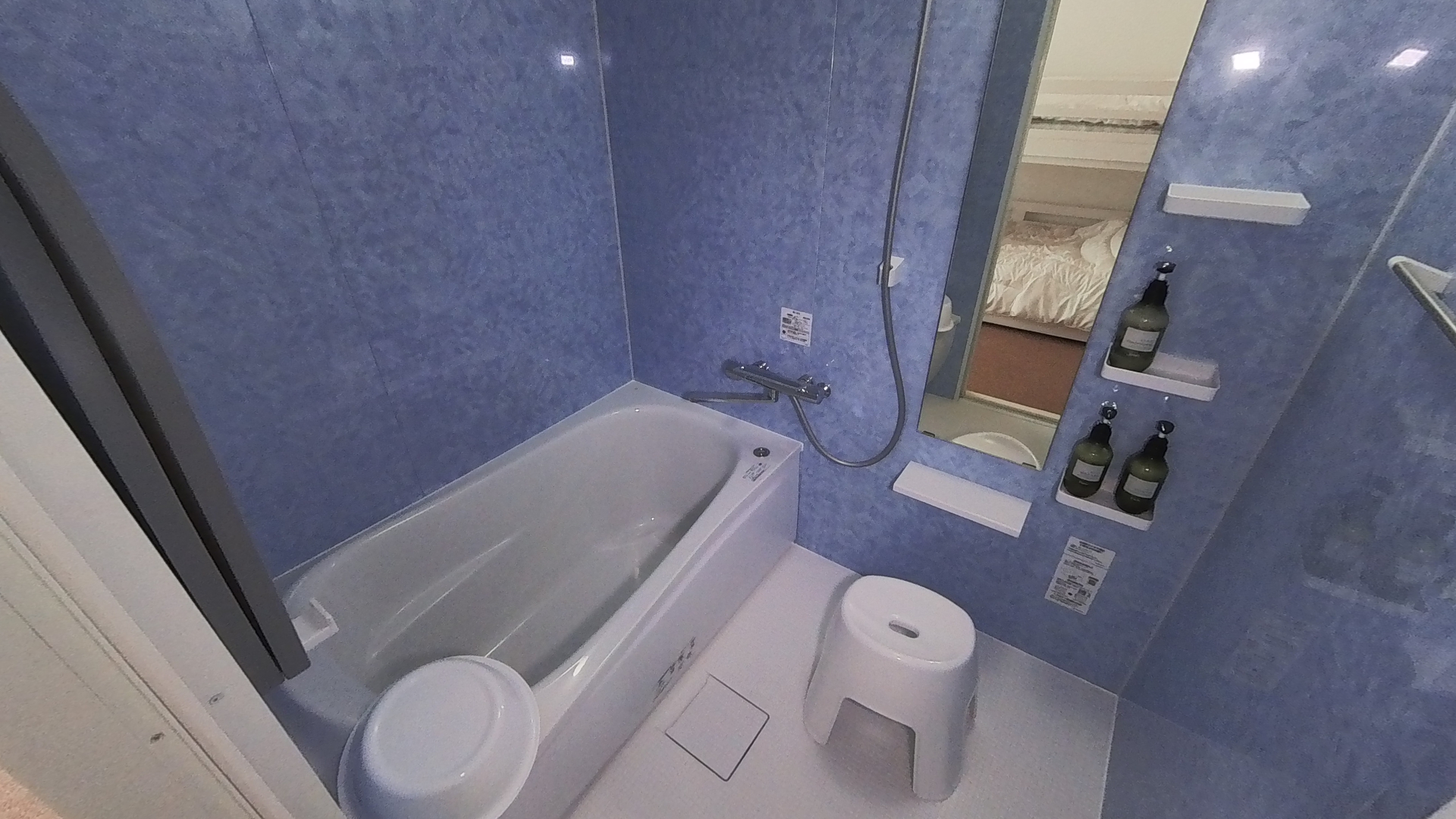 【客室】バスルーム内部