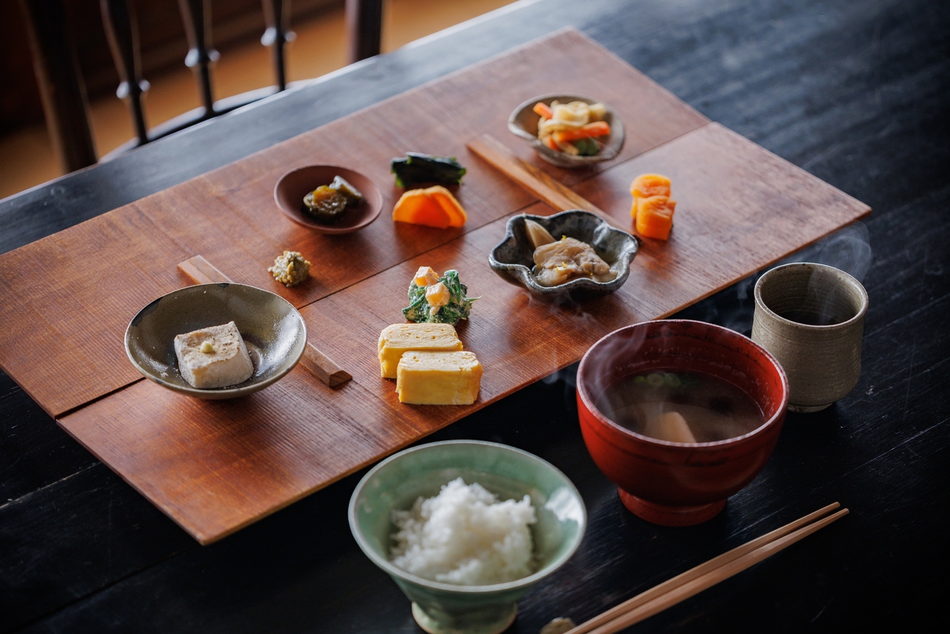【里山の恵みと過ごす朝】〜季節の野菜でご飯を食べる〜1泊朝食付き