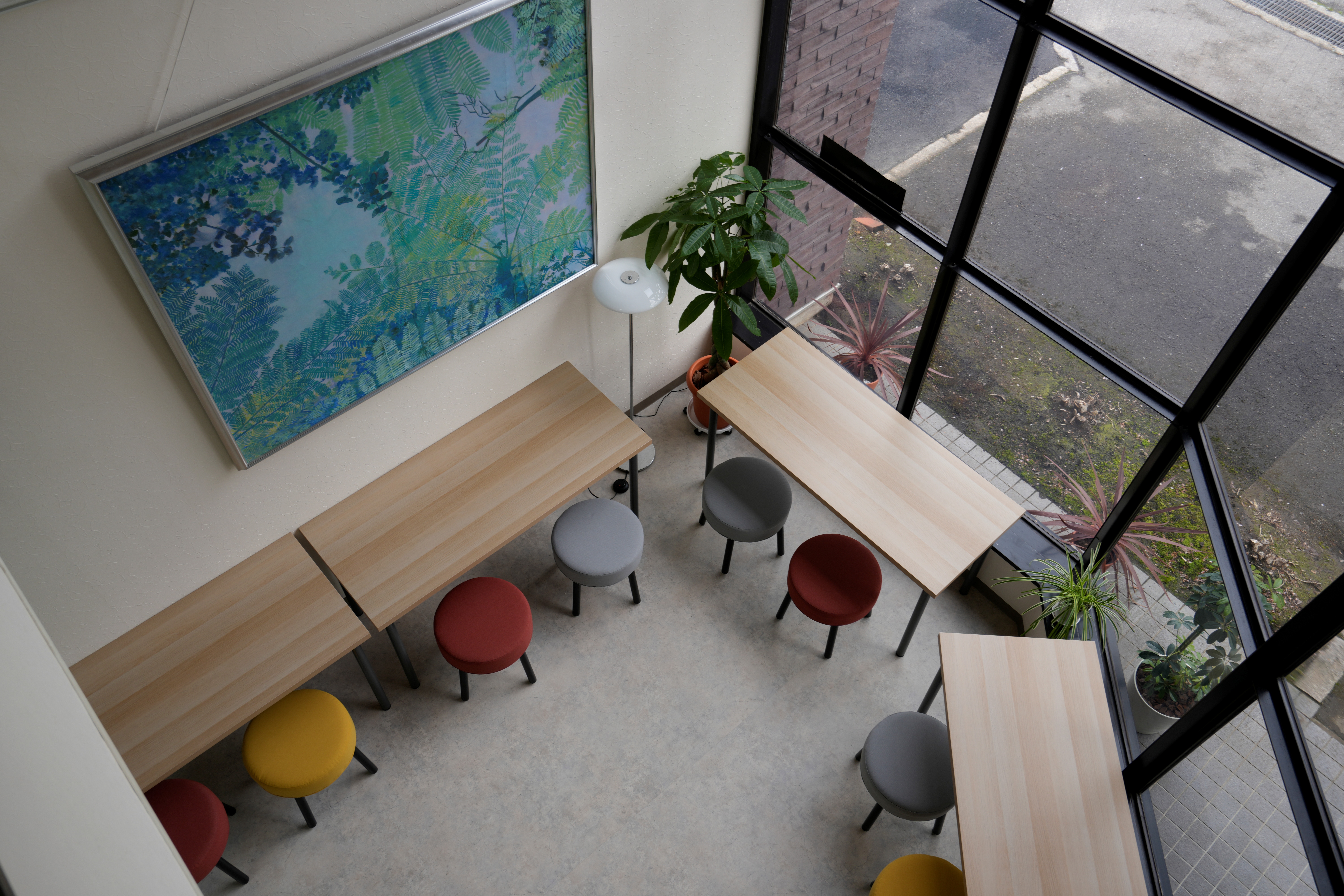 ２Ｆロビーから１Ｆを見た景色