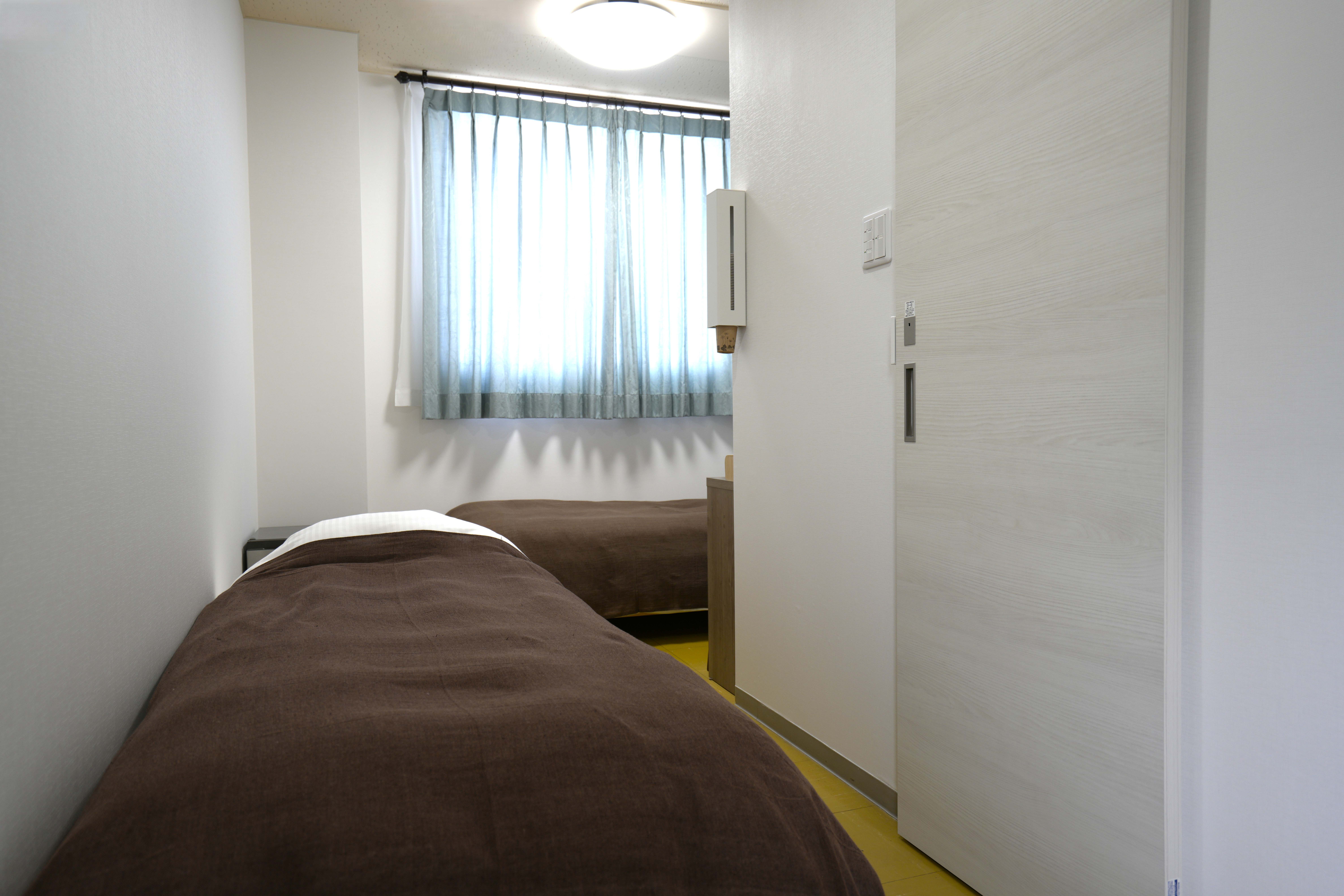 【禁煙】セミツイン