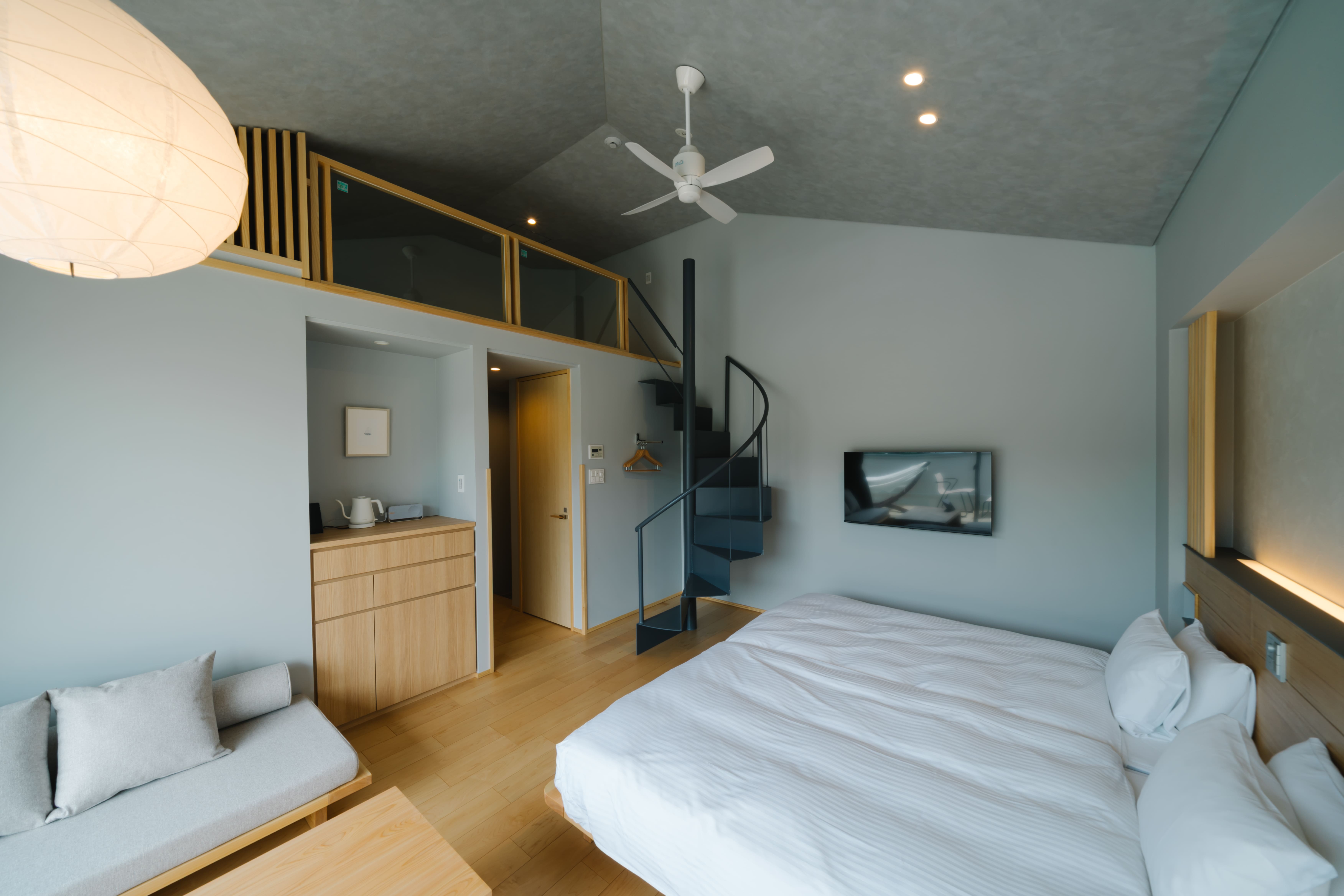 【202】螺旋階段が特徴な客室