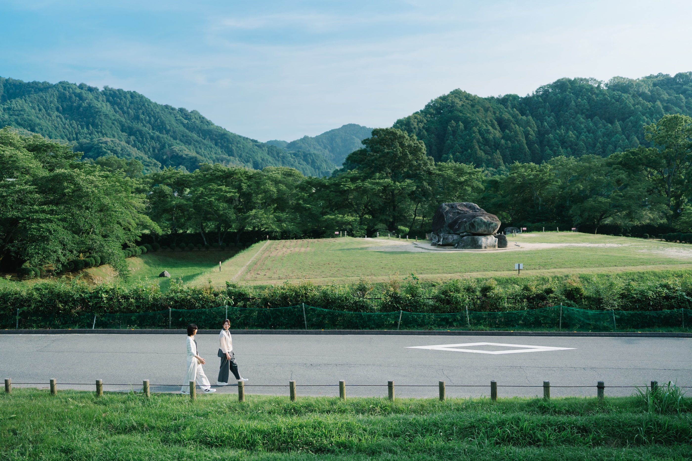 四季の色を纏う、千年の風景