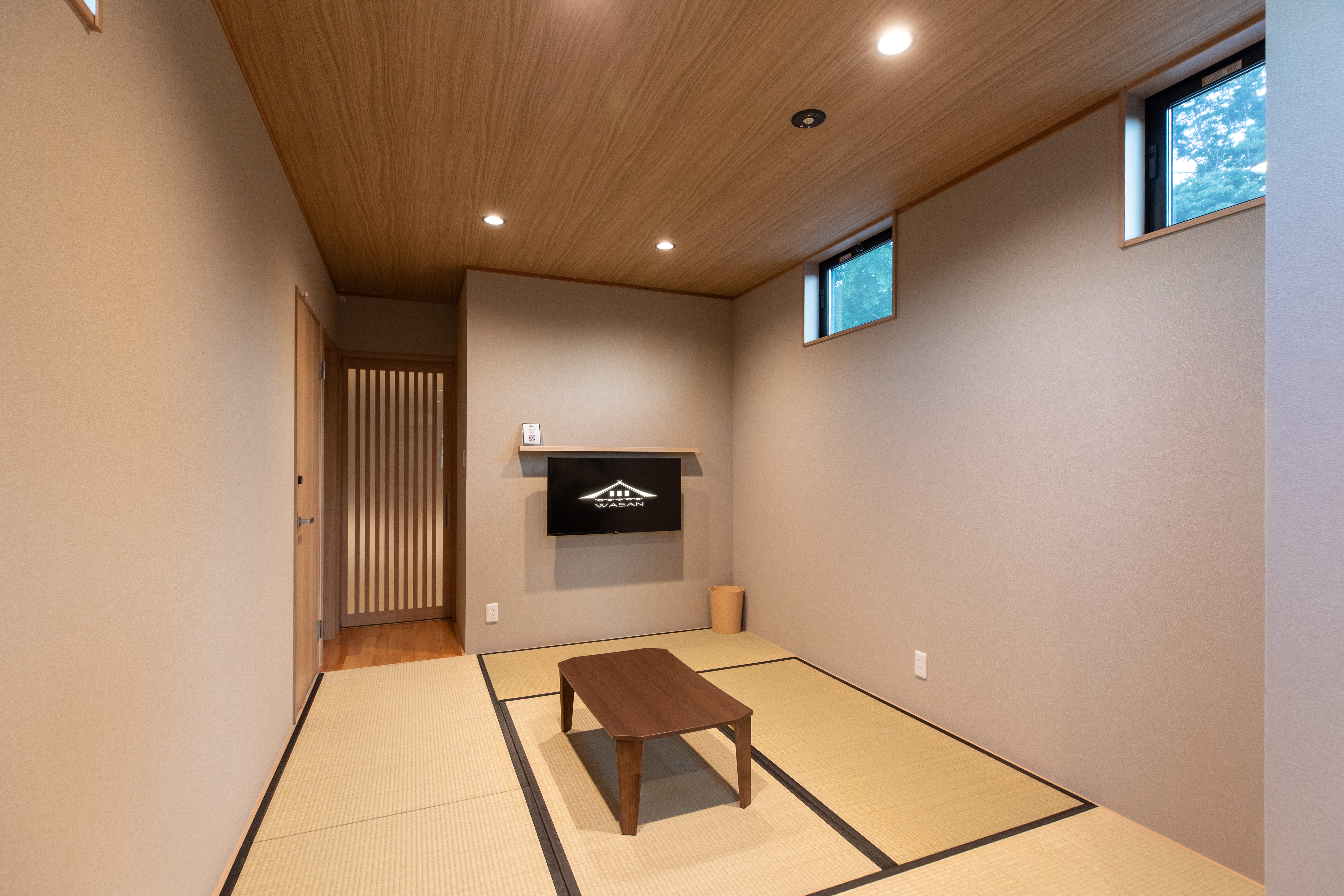 2階和室（TV・トイレ付）