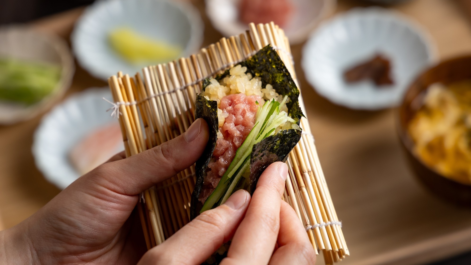【貸切サウナ＆温泉入浴付】貸切でゆったりととのう贅沢時間｜里山手巻き夕食×みそ汁バー朝食【1泊2食】