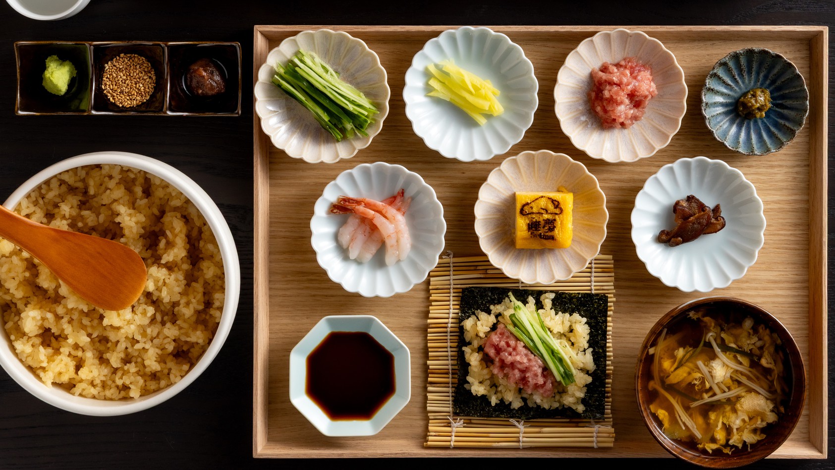 【1泊2食】”里山手巻き寿司”夕食セットプラン【まいて、のんで、ゆるんで、ととのう】