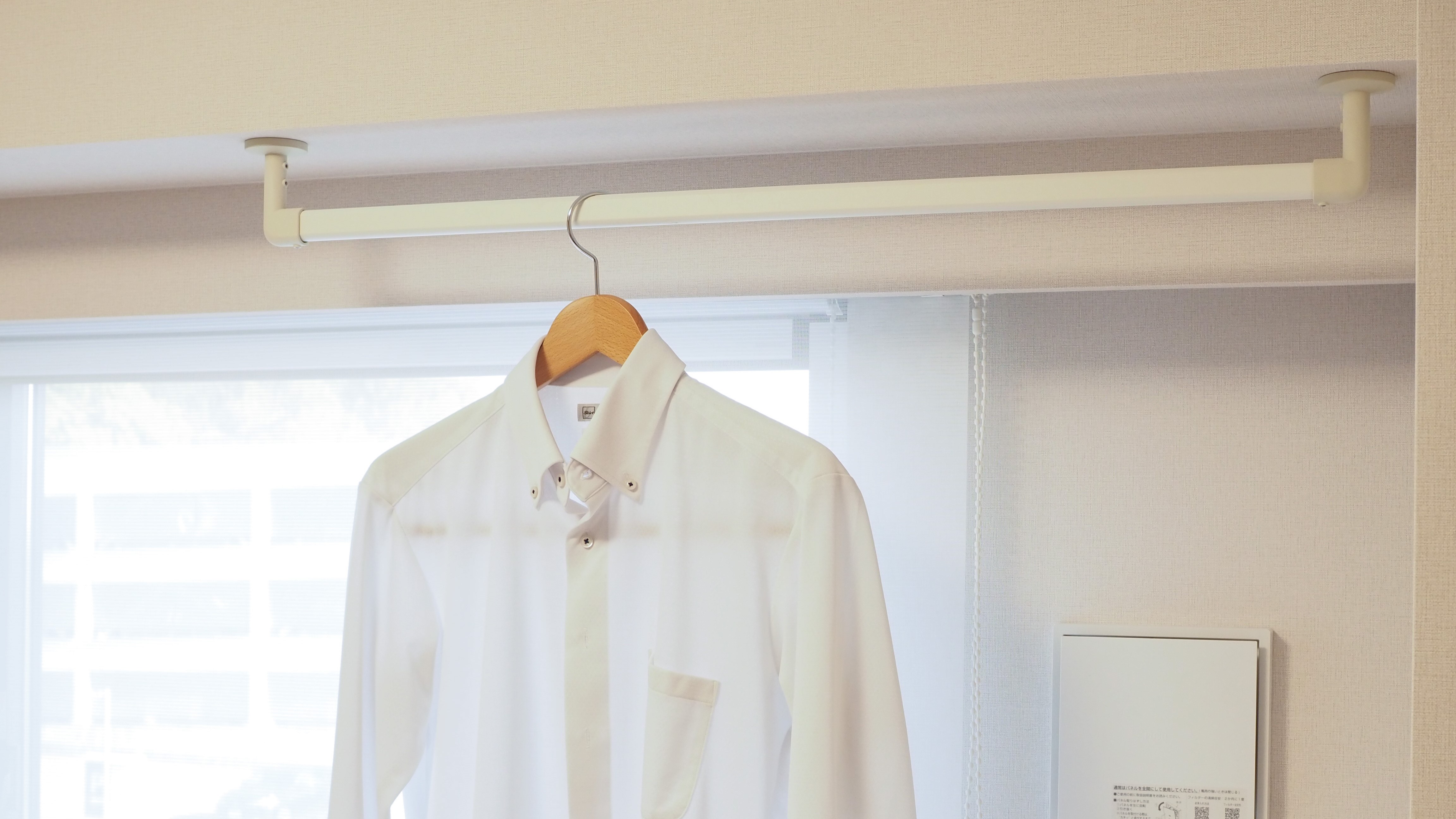 ハンガーレールで洗濯物も室内に干せます