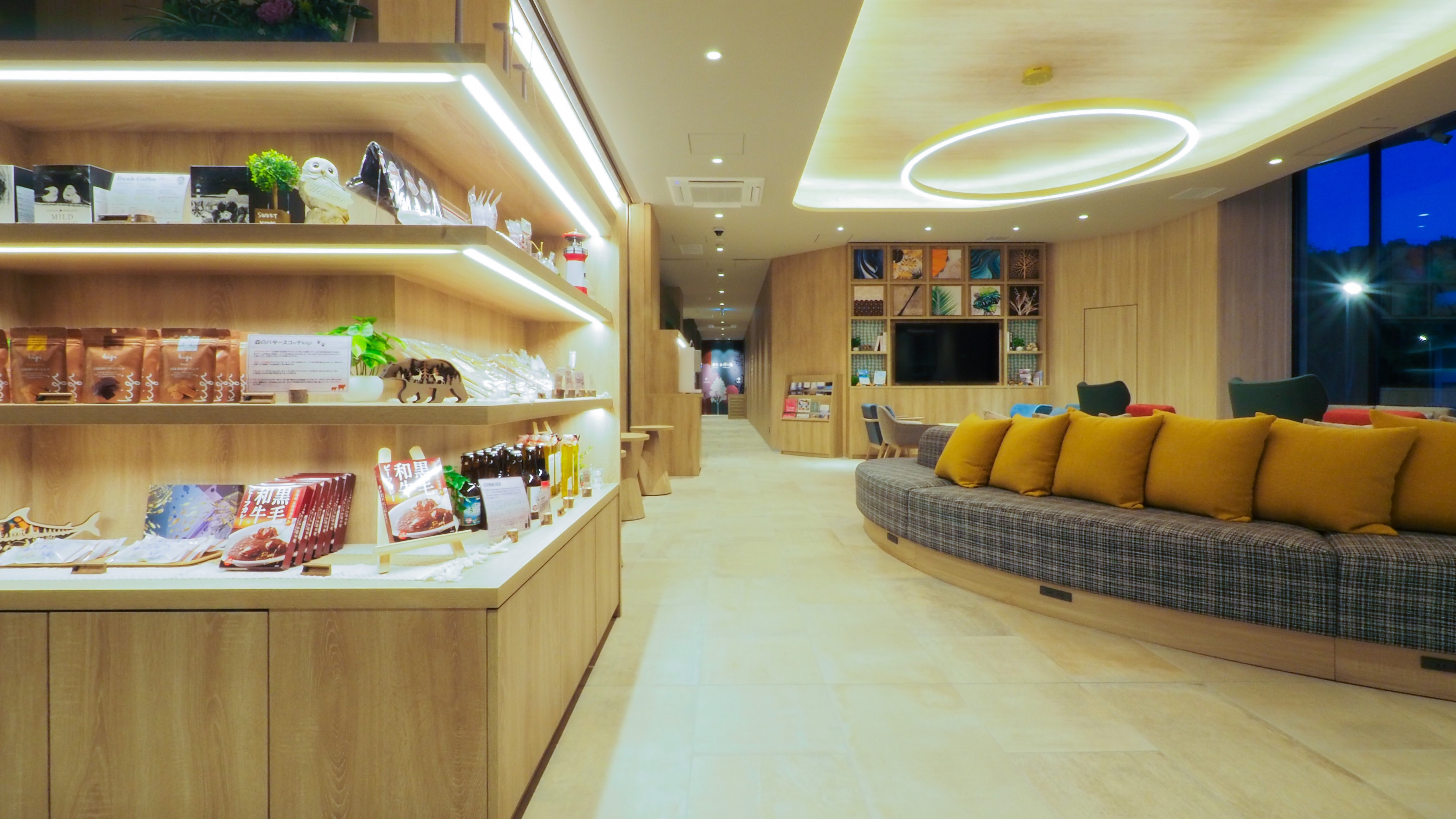 ロビー＆ショップ