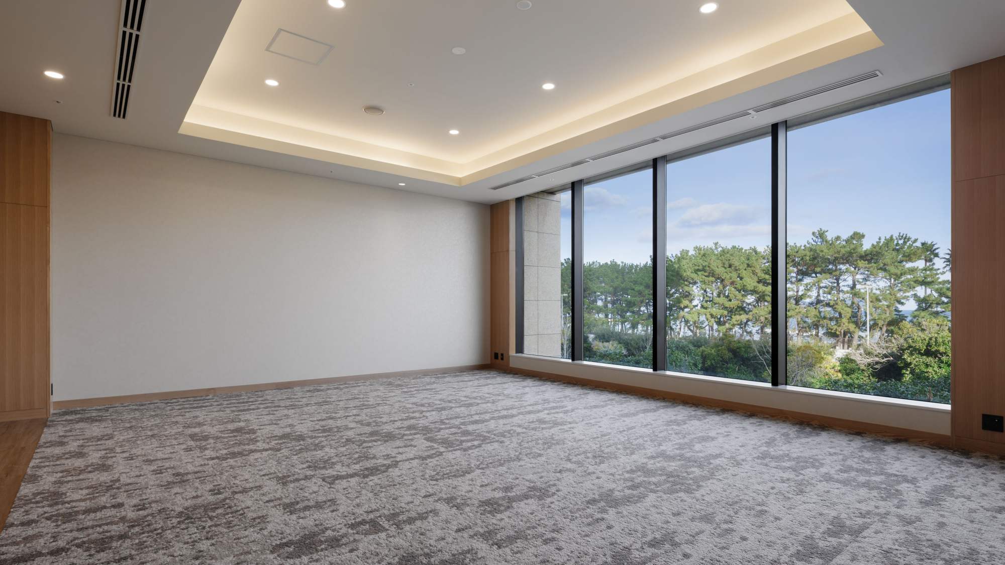 イベントホール（光・風）