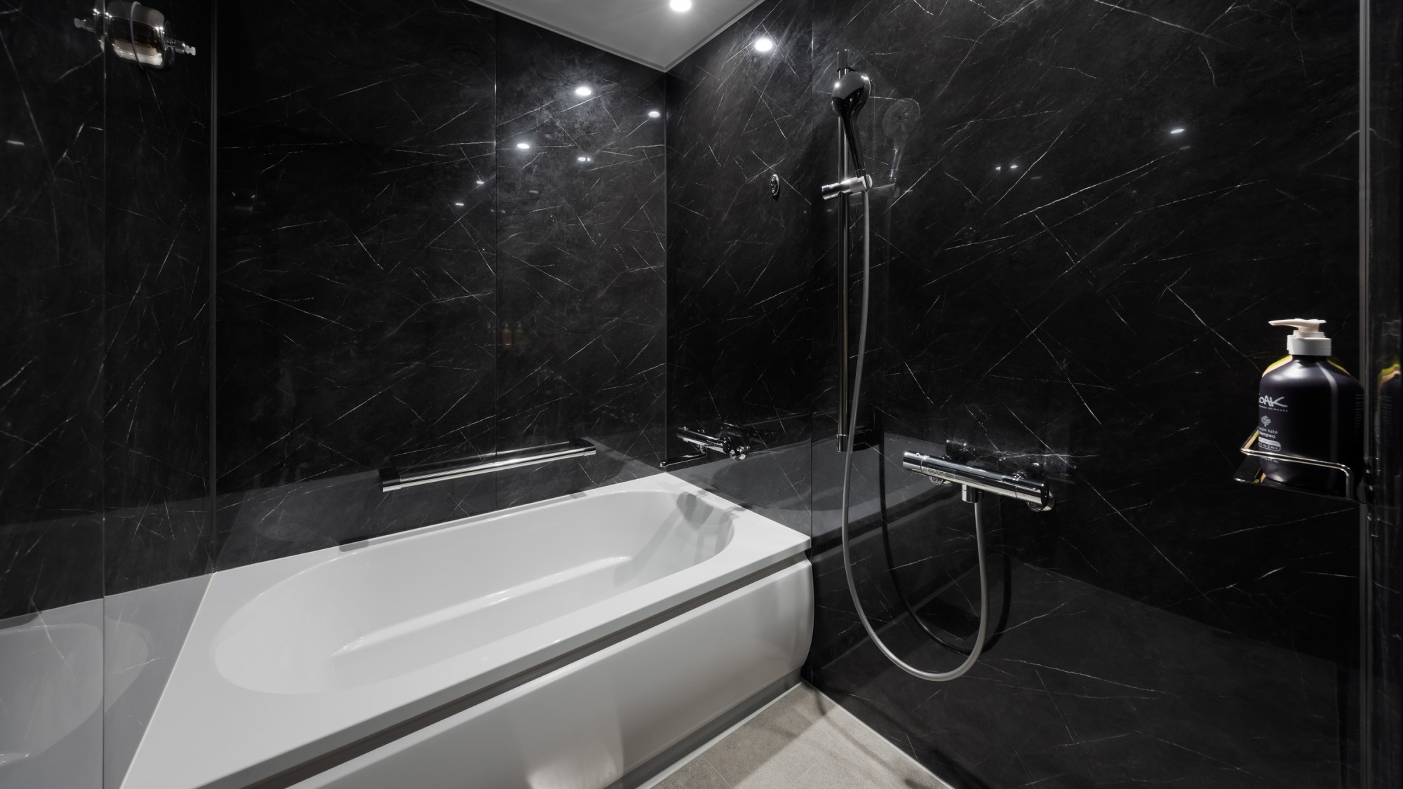 クラブフロア_バス