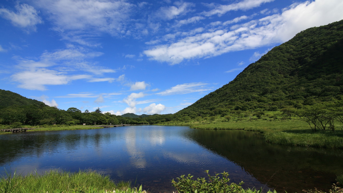 【覚満淵】車 約30分