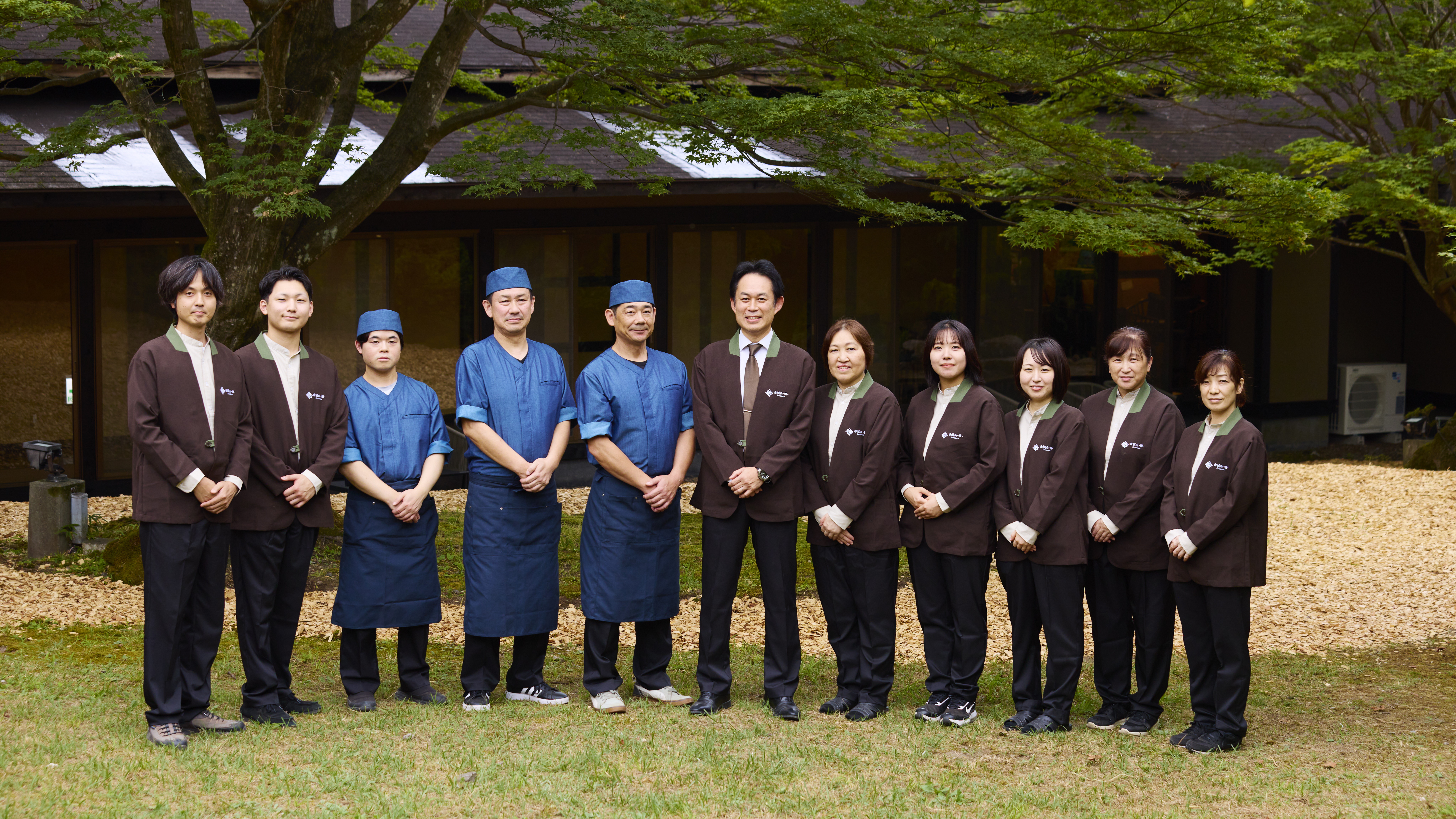 スタッフ一同、心よりお待ちいたしております。