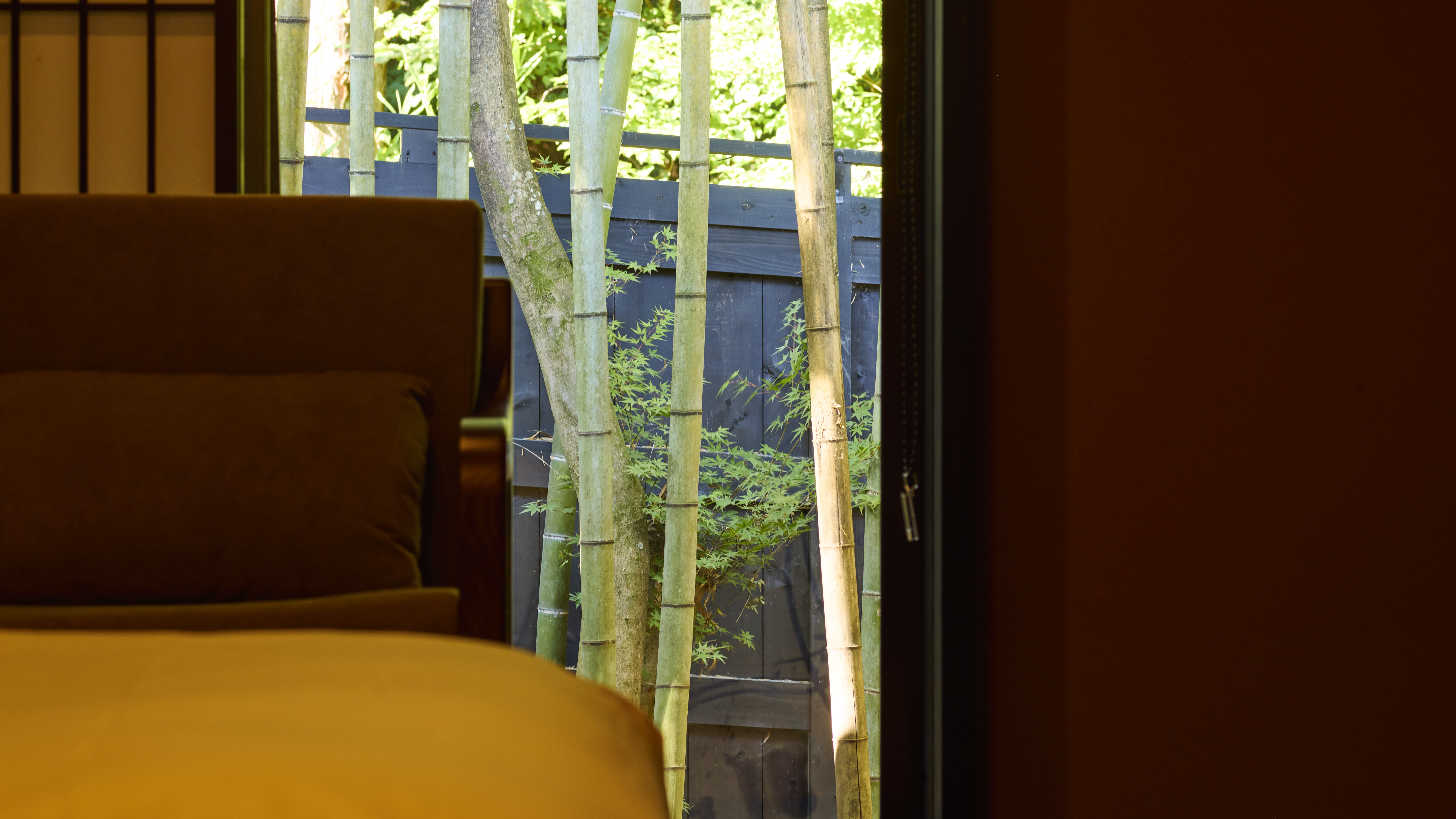 【コンフォート和室】竹林を眺められるお部屋です