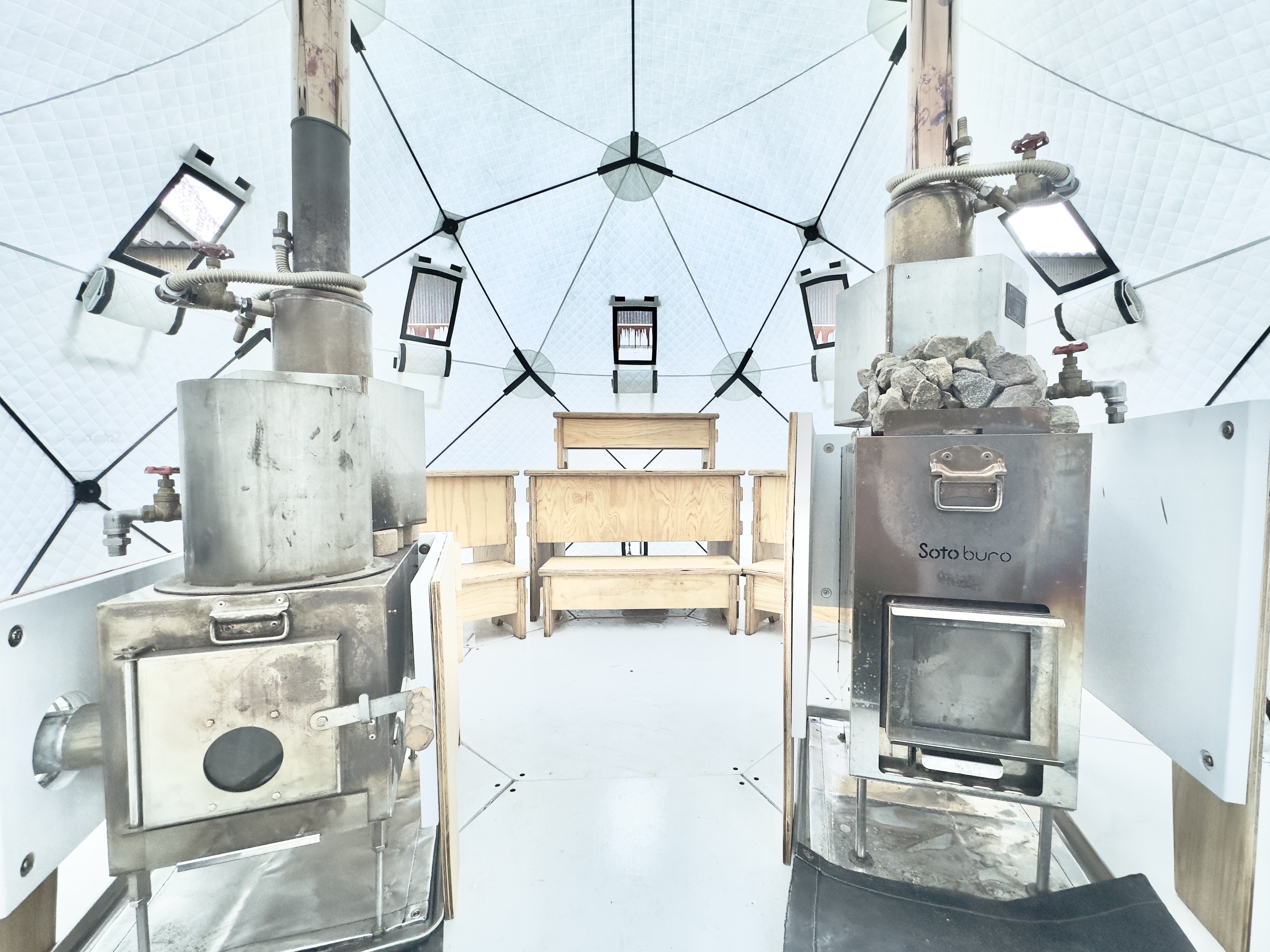 テントサウナ・内観