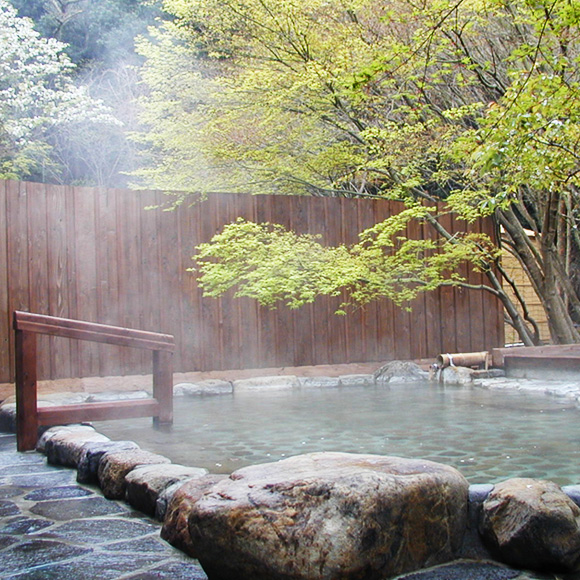 長生の湯（車3分）