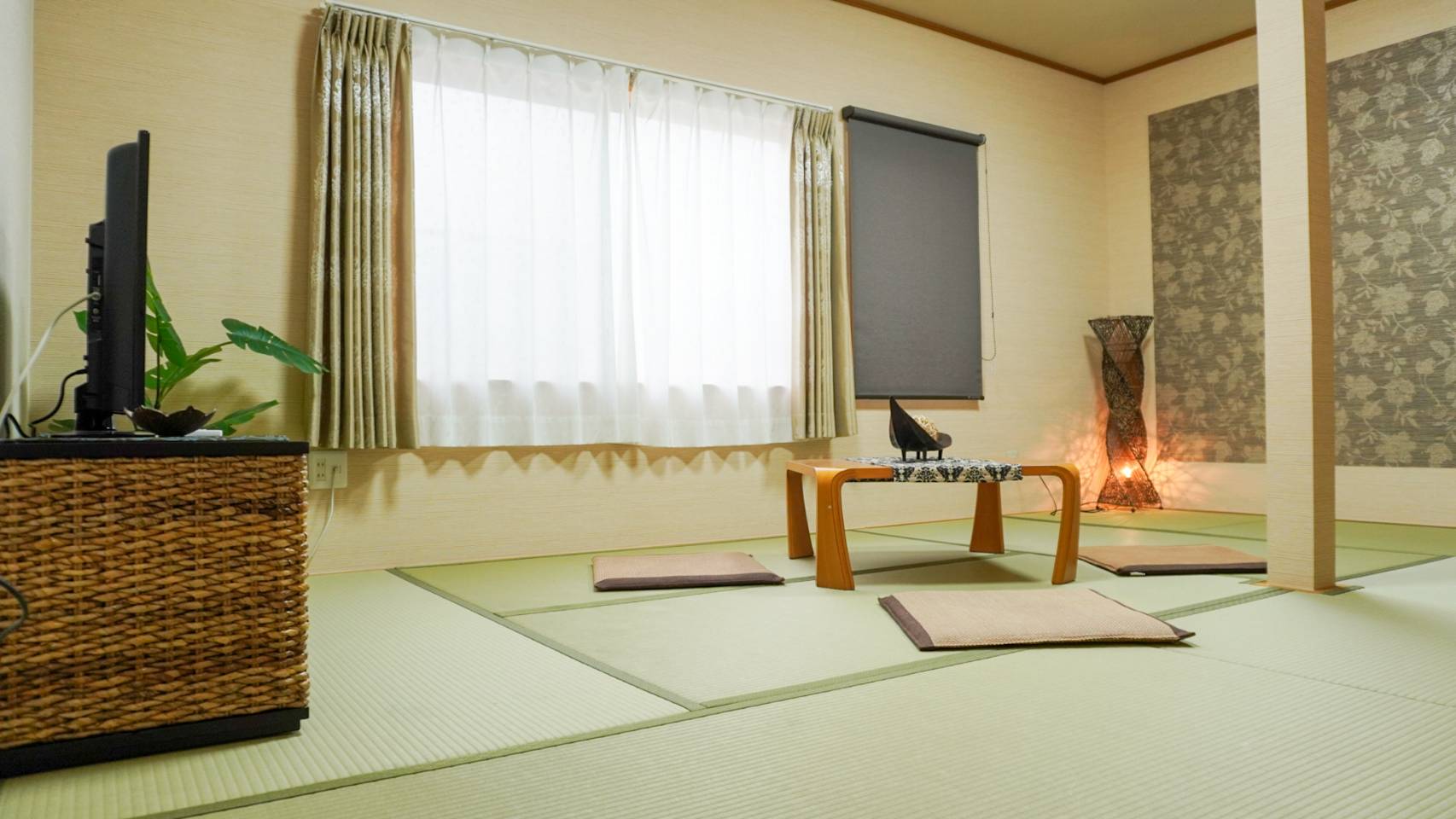 【202】7.5畳和室+1畳板間／禁煙【定員：4名】