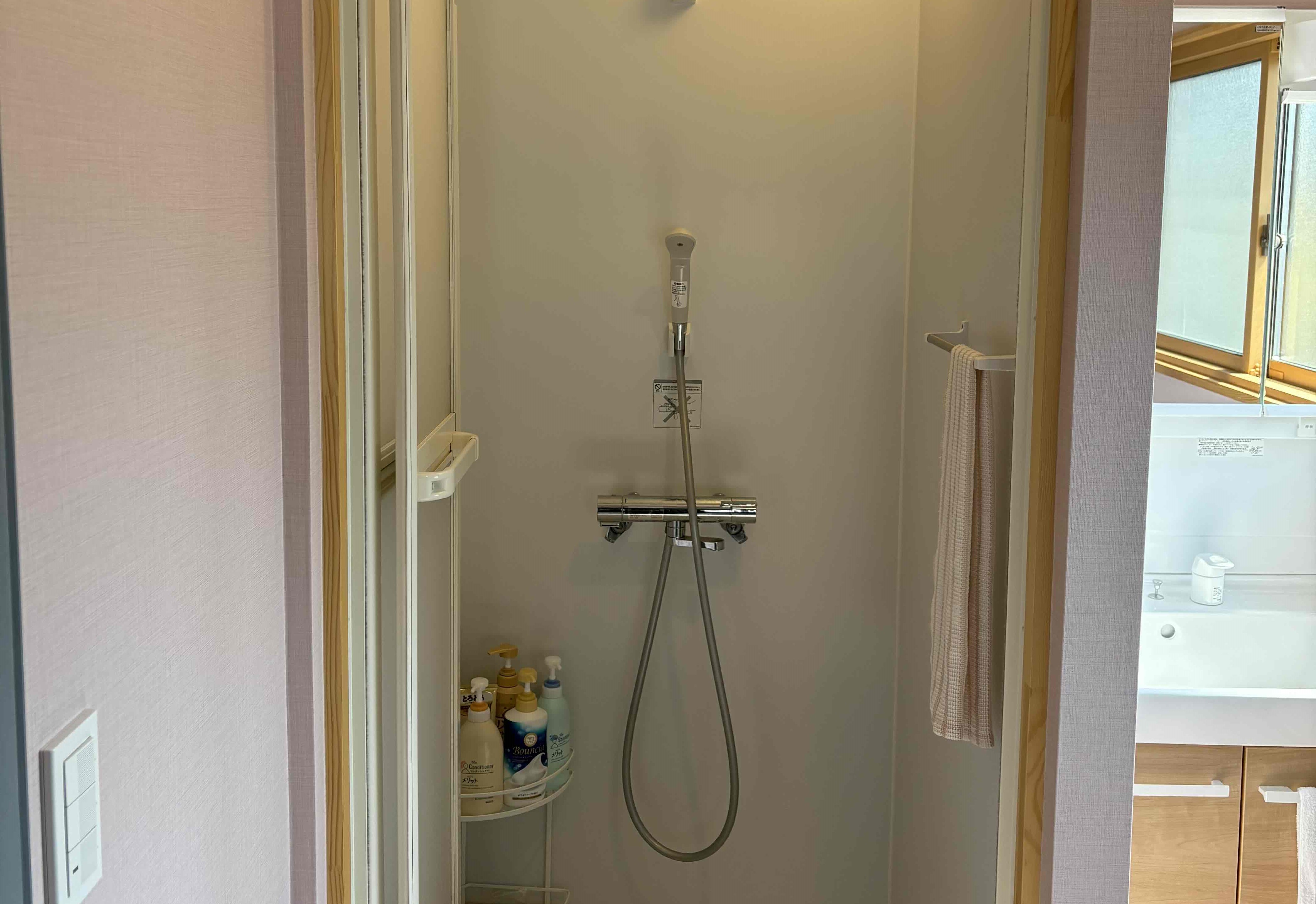 2F シャワールーム