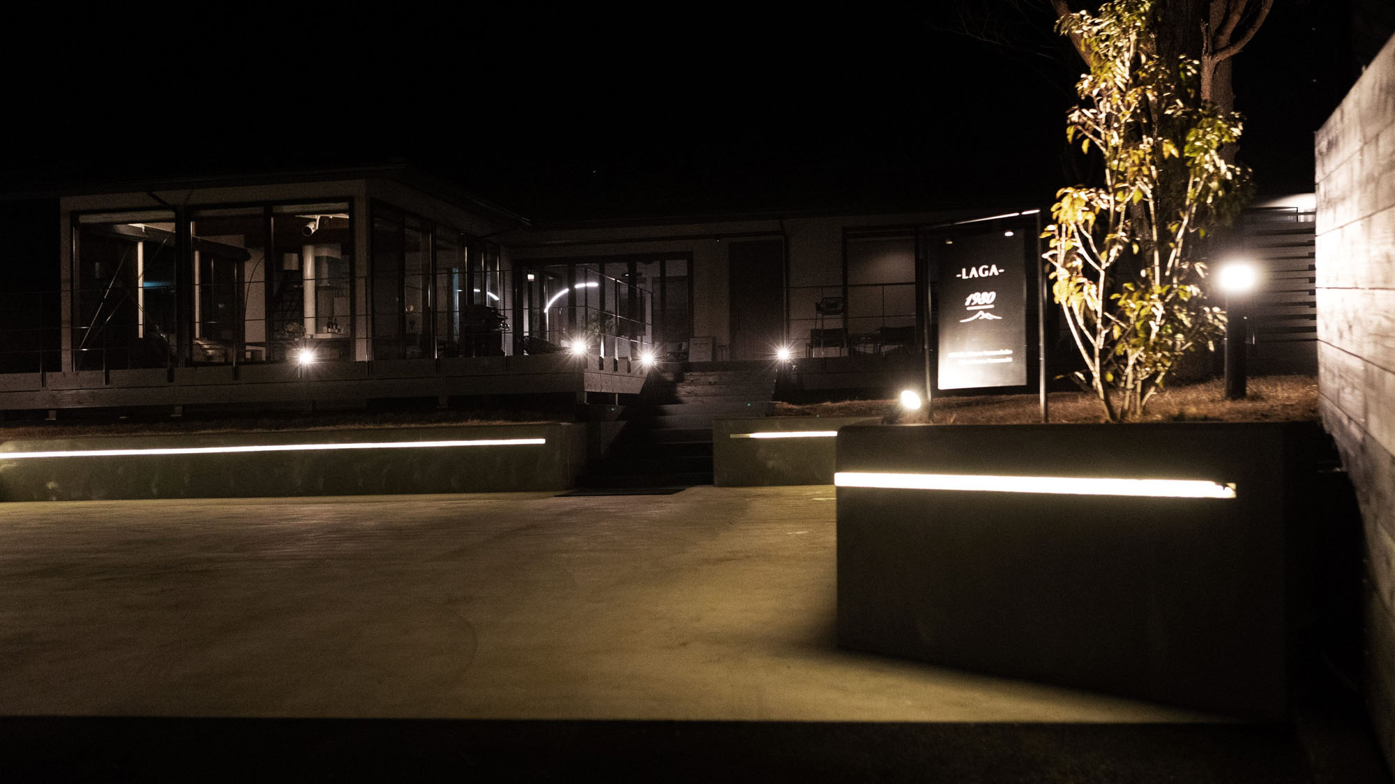 [LAGA]NIGHT APPEARANCE*