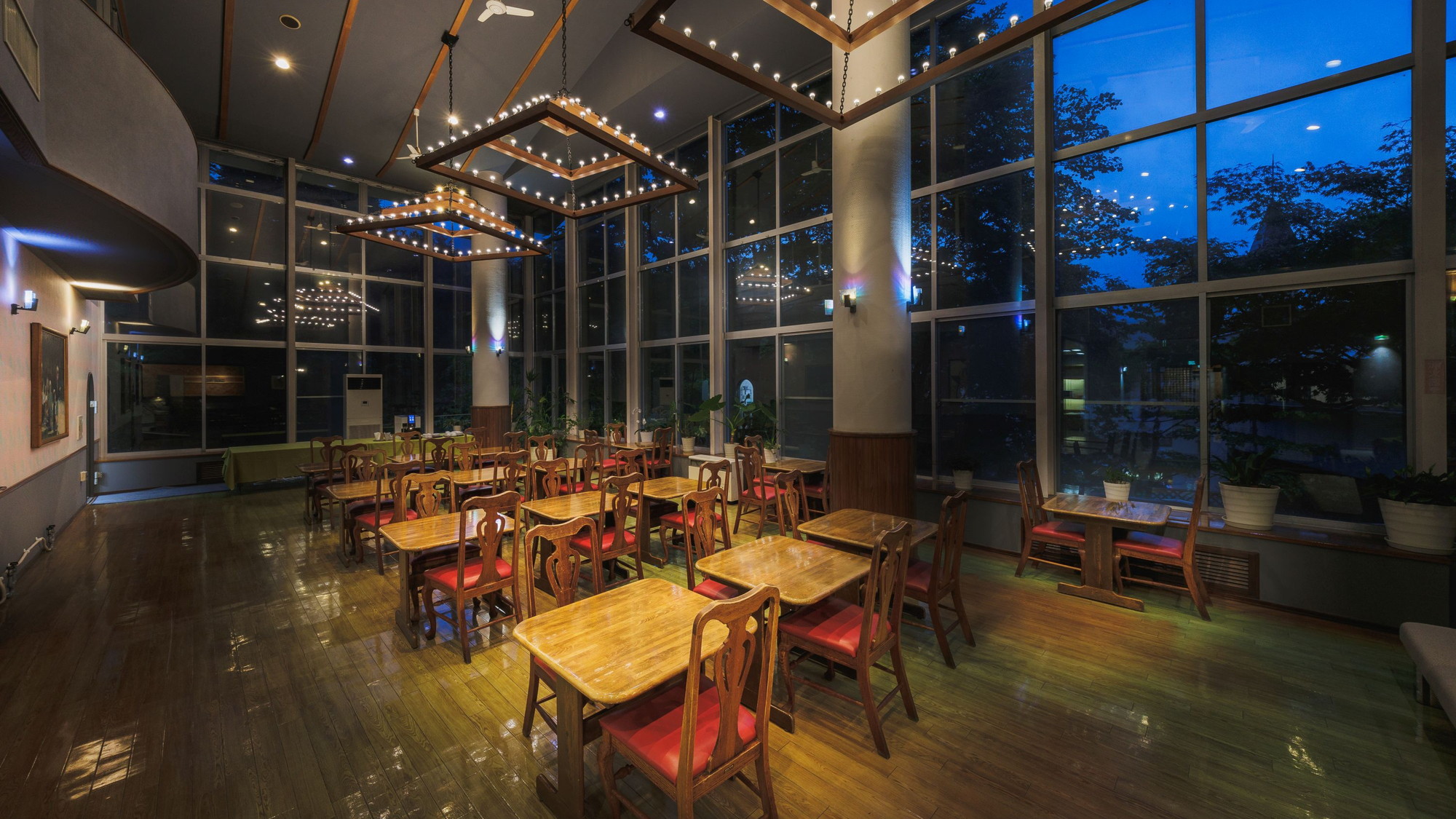 ロビーラウンジ