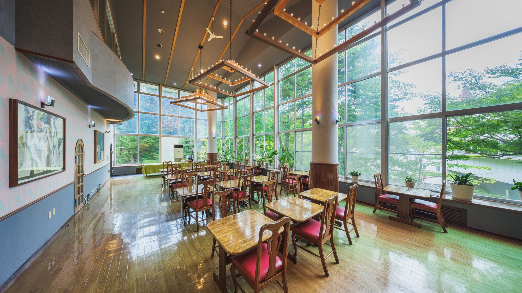 ロビーラウンジ