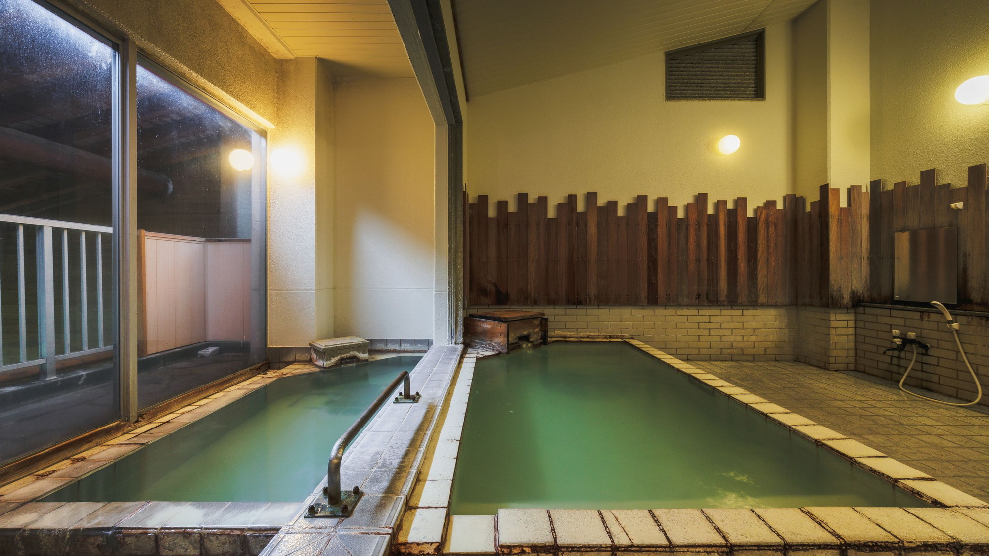 乳白色の蔵王温泉&ldquo;源泉掛け流し&rdquo;極上の湯。