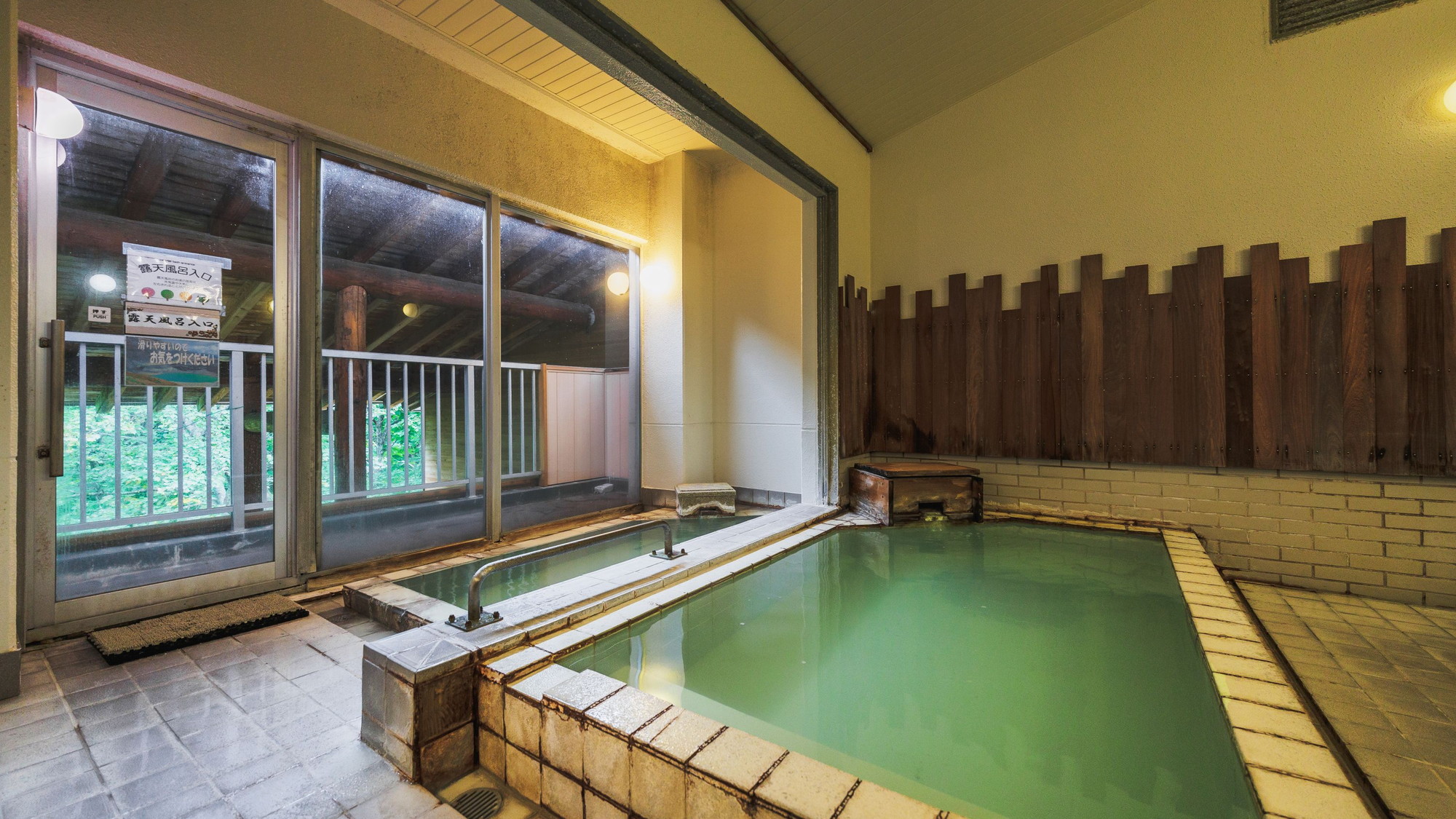 乳白色の蔵王温泉&ldquo;源泉掛け流し&rdquo;極上の湯。