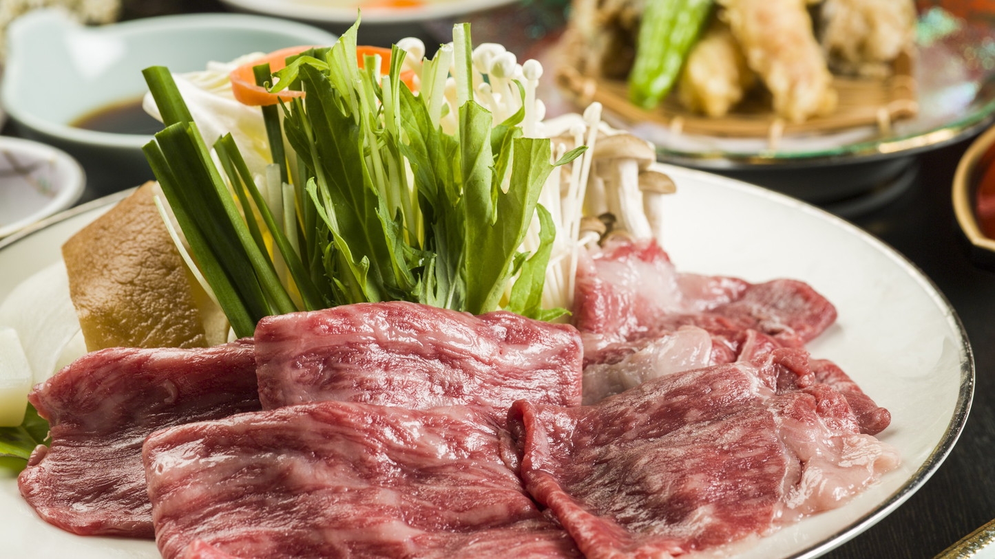 【夕食グレードアップ】ちょっとリッチに山形牛すきやきを堪能★源泉掛け流しの温泉でリフレッシュ♪