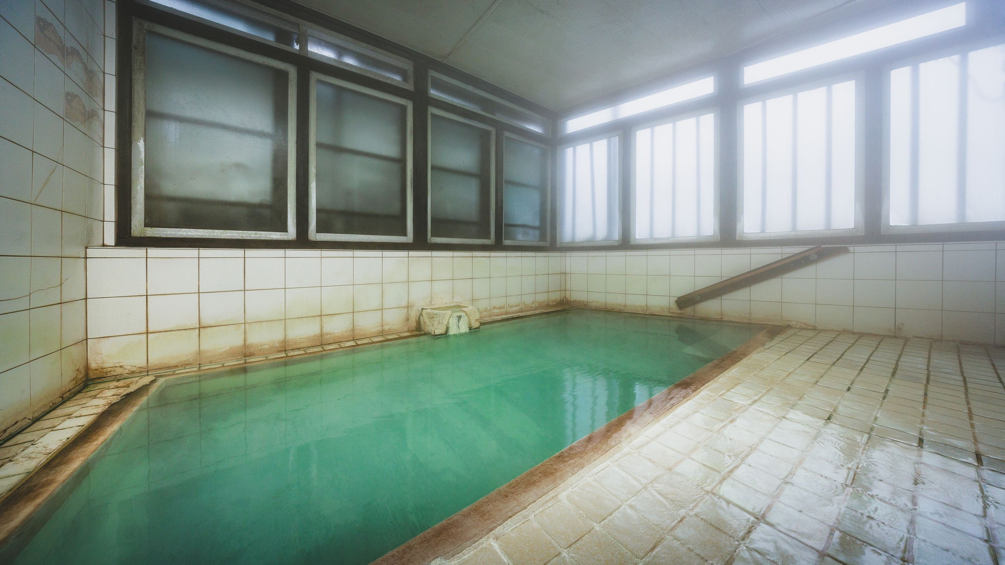 【名湯 蔵王温泉】硫黄泉特有のサラリとした湯上りが好評です。