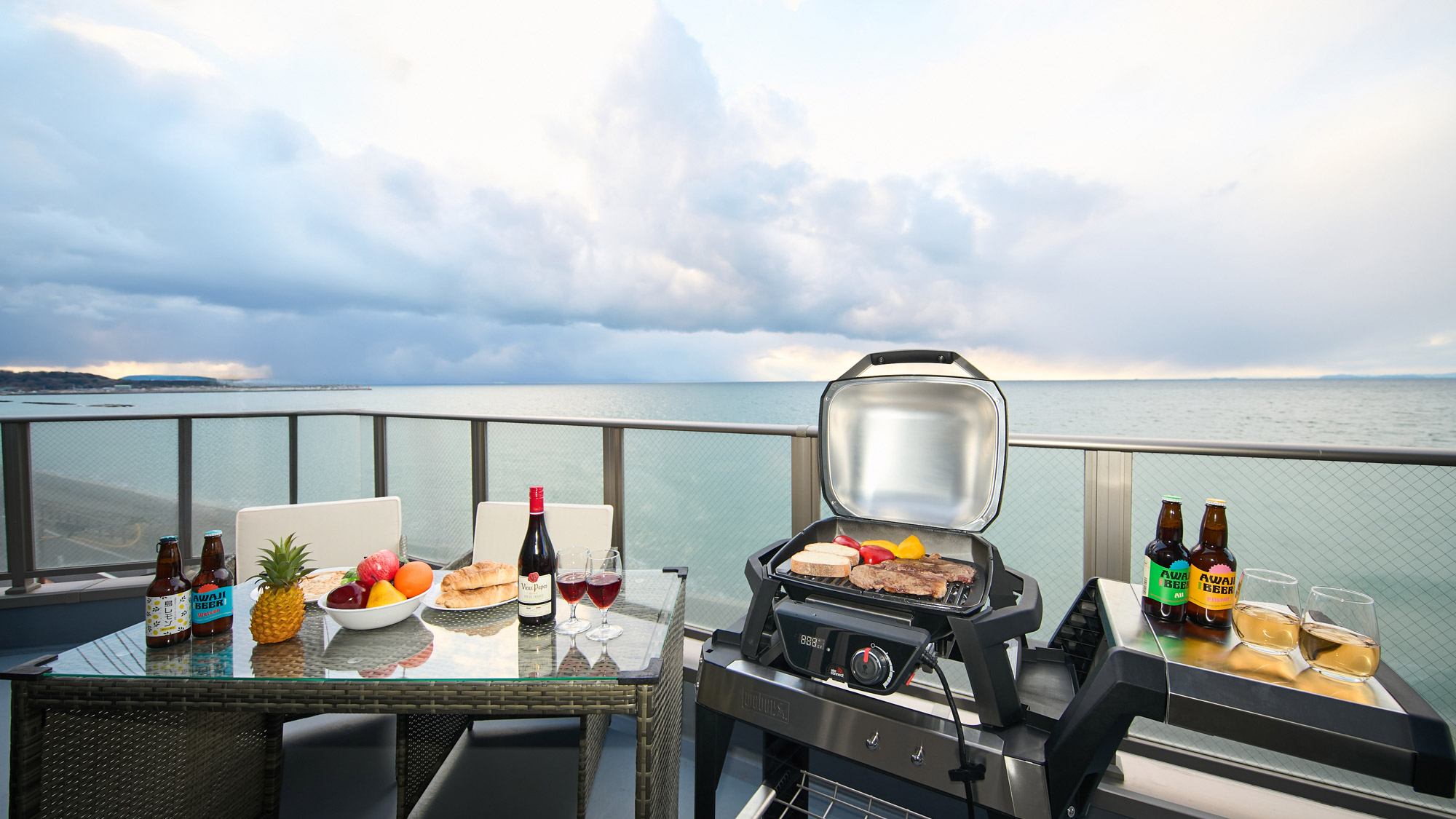 バルコニーでBBQ