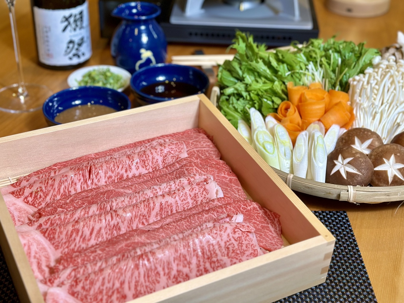 本場ブランド牛！但馬牛しゃぶしゃぶ食材付きラグジュアリープラン【セルフ調理】