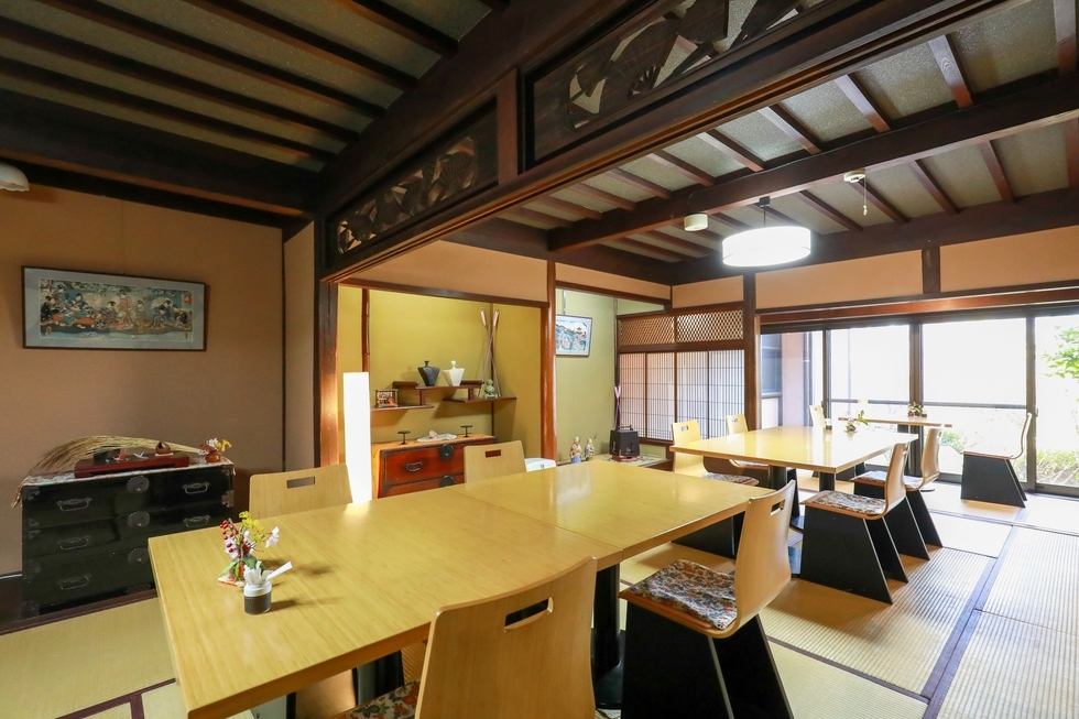 【秋冬SALE】【蔵INN家紋】古民家、町家で味わう瀬戸内の新鮮な魚介を使った厳選寿司会席プラン