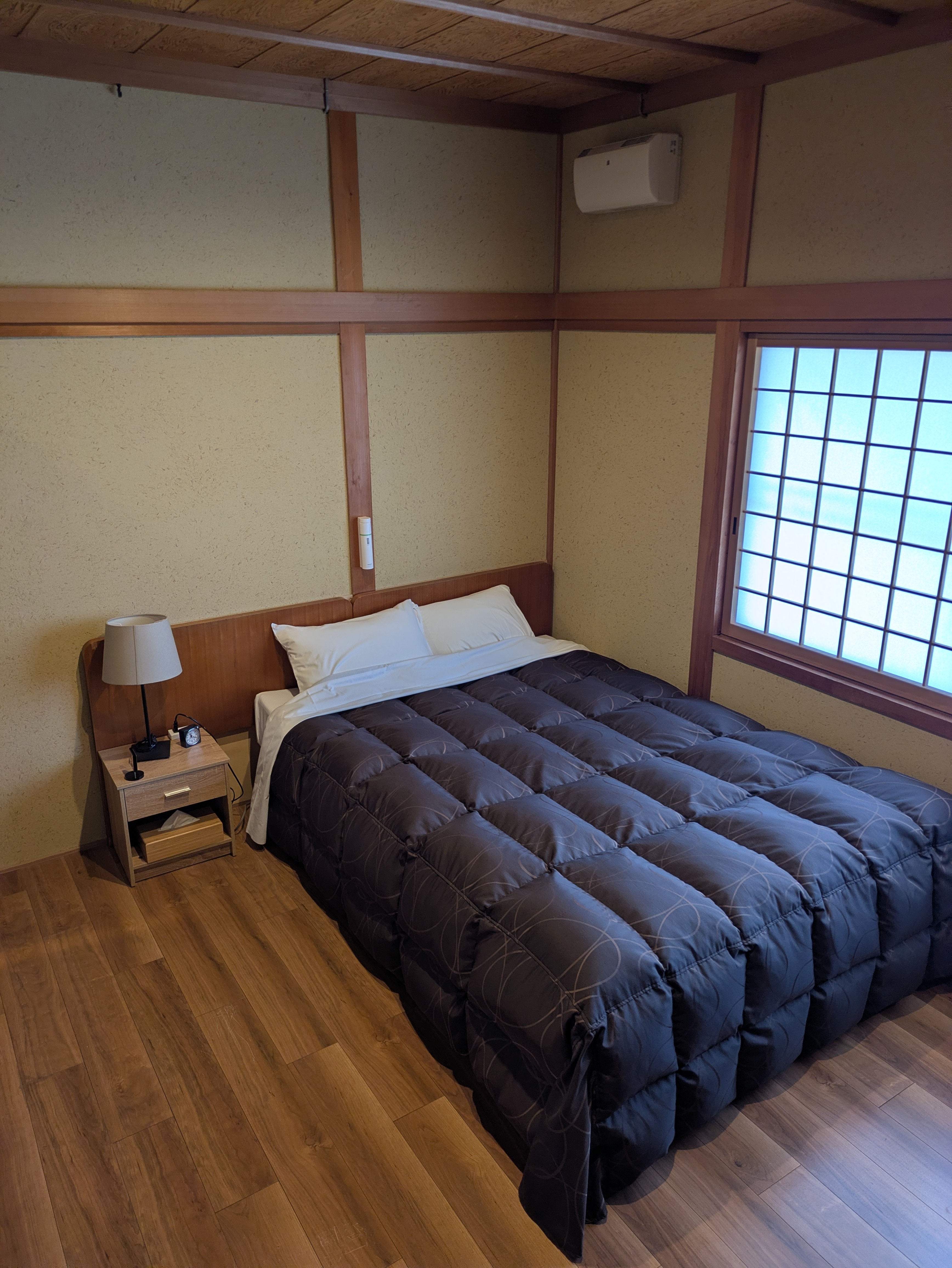 蔵INN家紋2階　細川　ダブルベッド