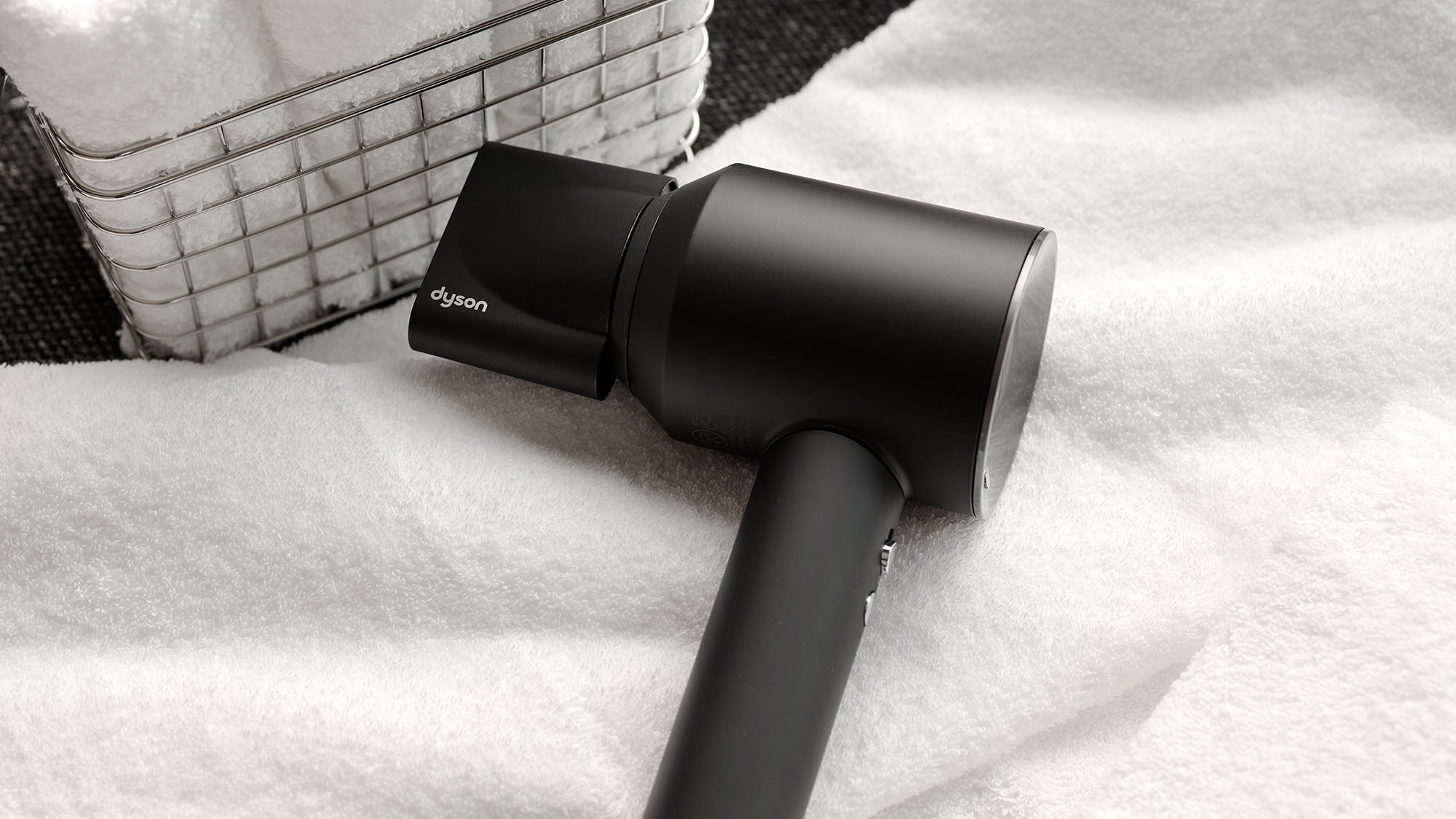 全客室に「ダイソンドライヤー」をご用意