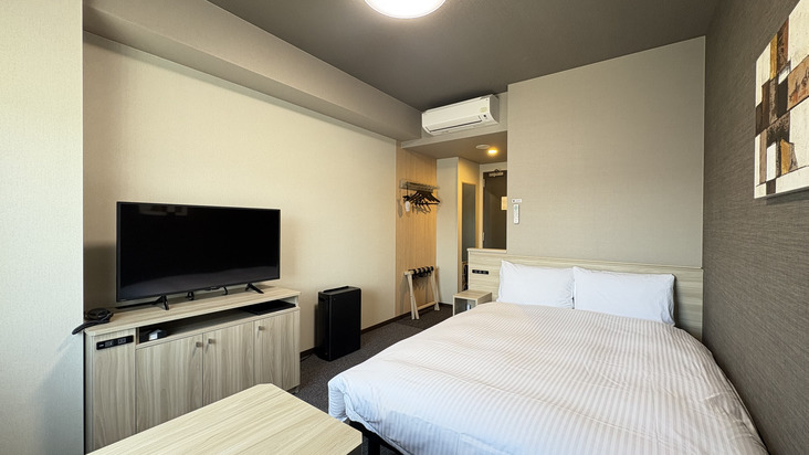 スタンダードセミダブルルーム1