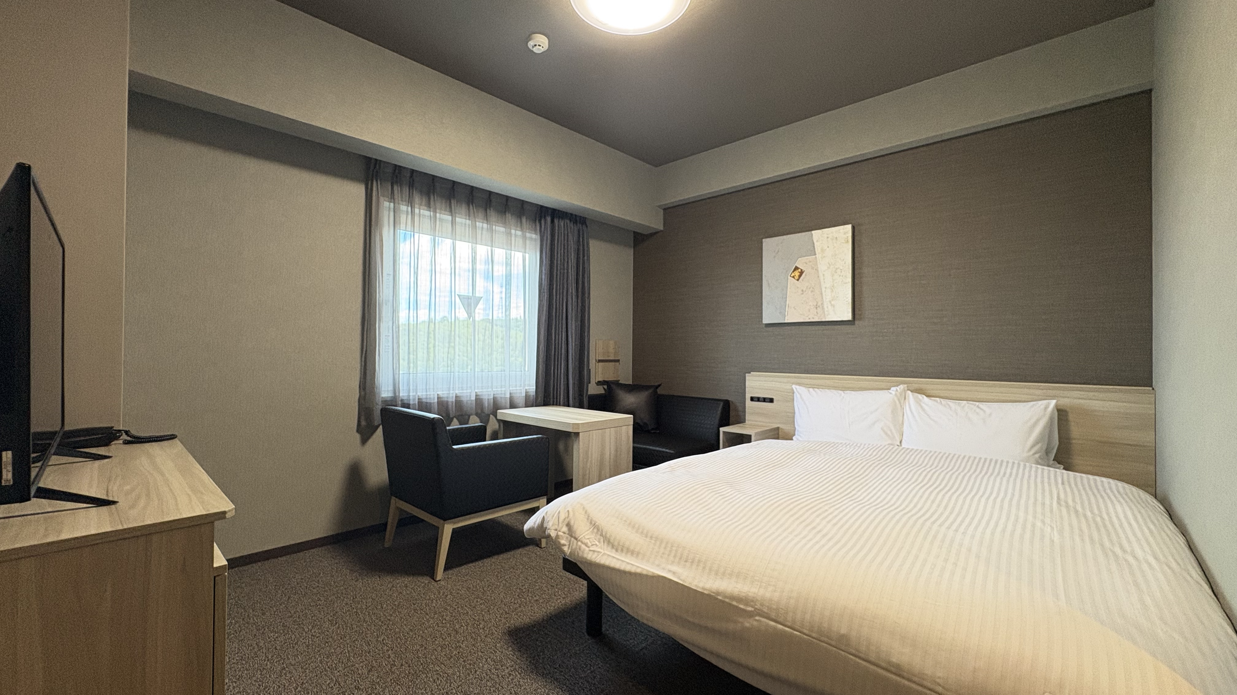 スタンダードダブルルーム1