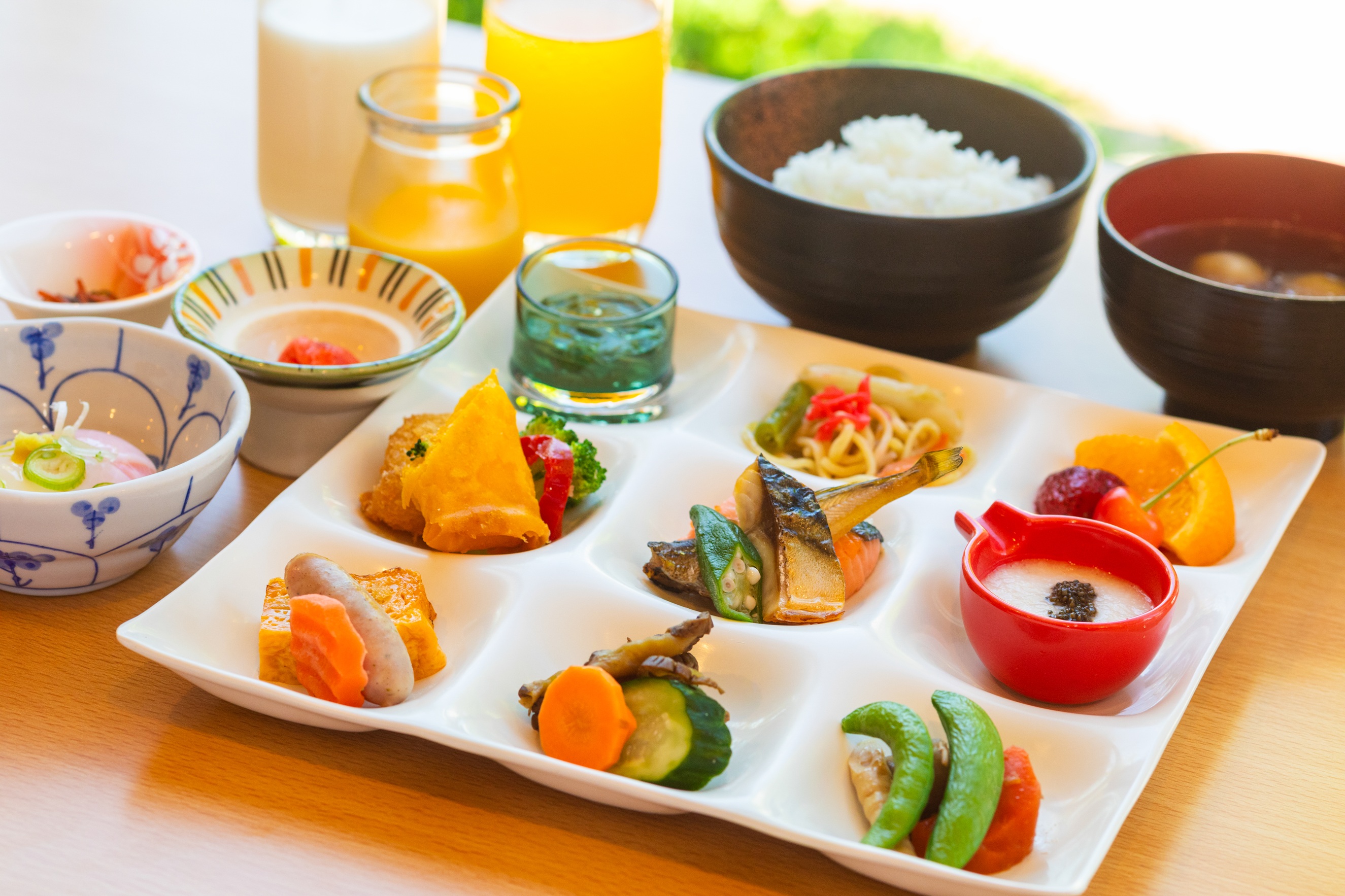 秋田名物を取り揃えた和洋のビュッフェ