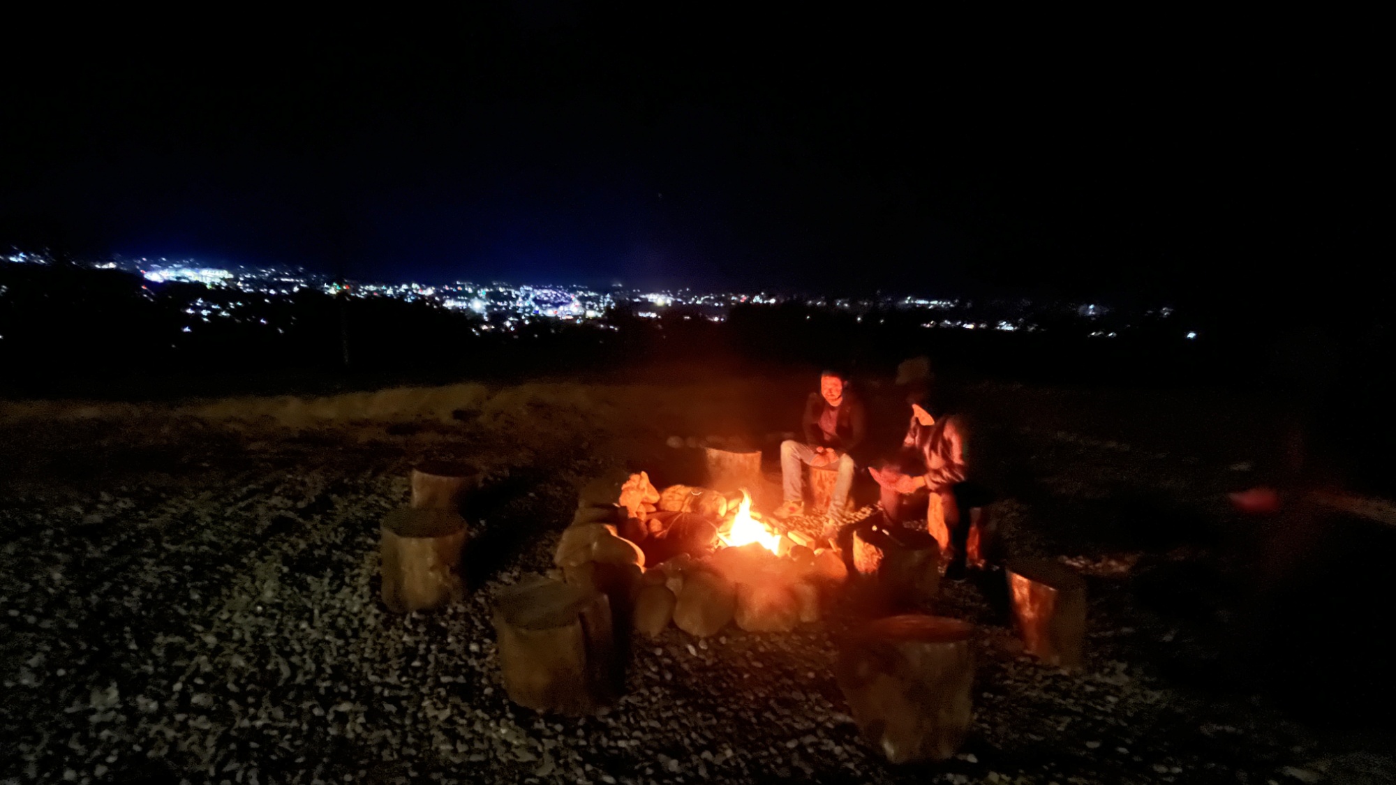 ・【クリスマス】夜景や星空を眺めながら焚火もご体験いただけます。