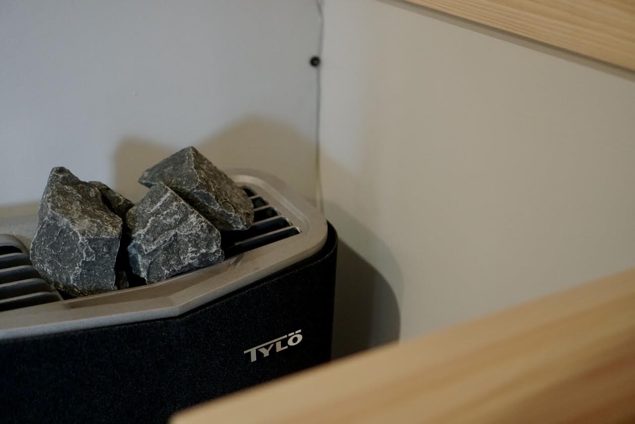 ロウリュウも出来る本格的サウナストーブ