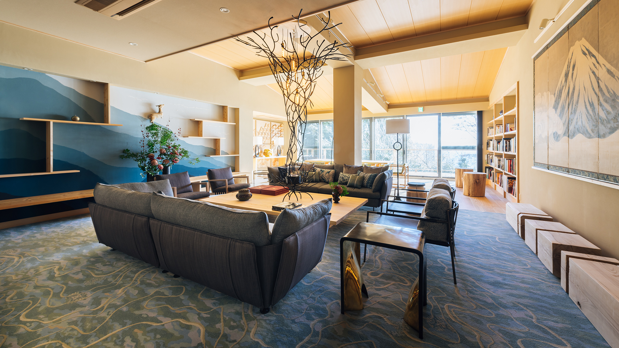 【リビング】約100㎡の広々とした空間です。