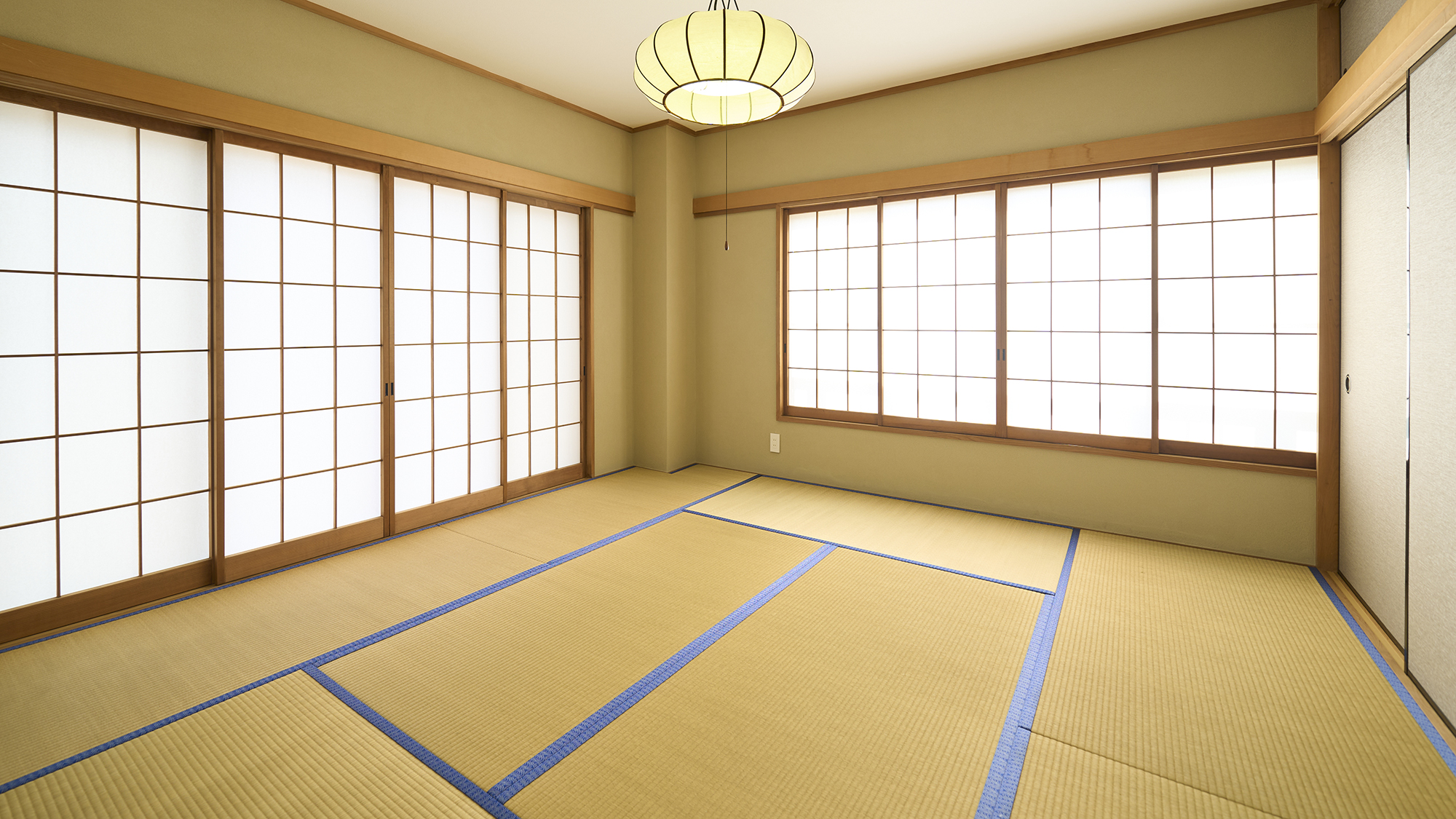 【2階和室】ベッドルームとつながっています。