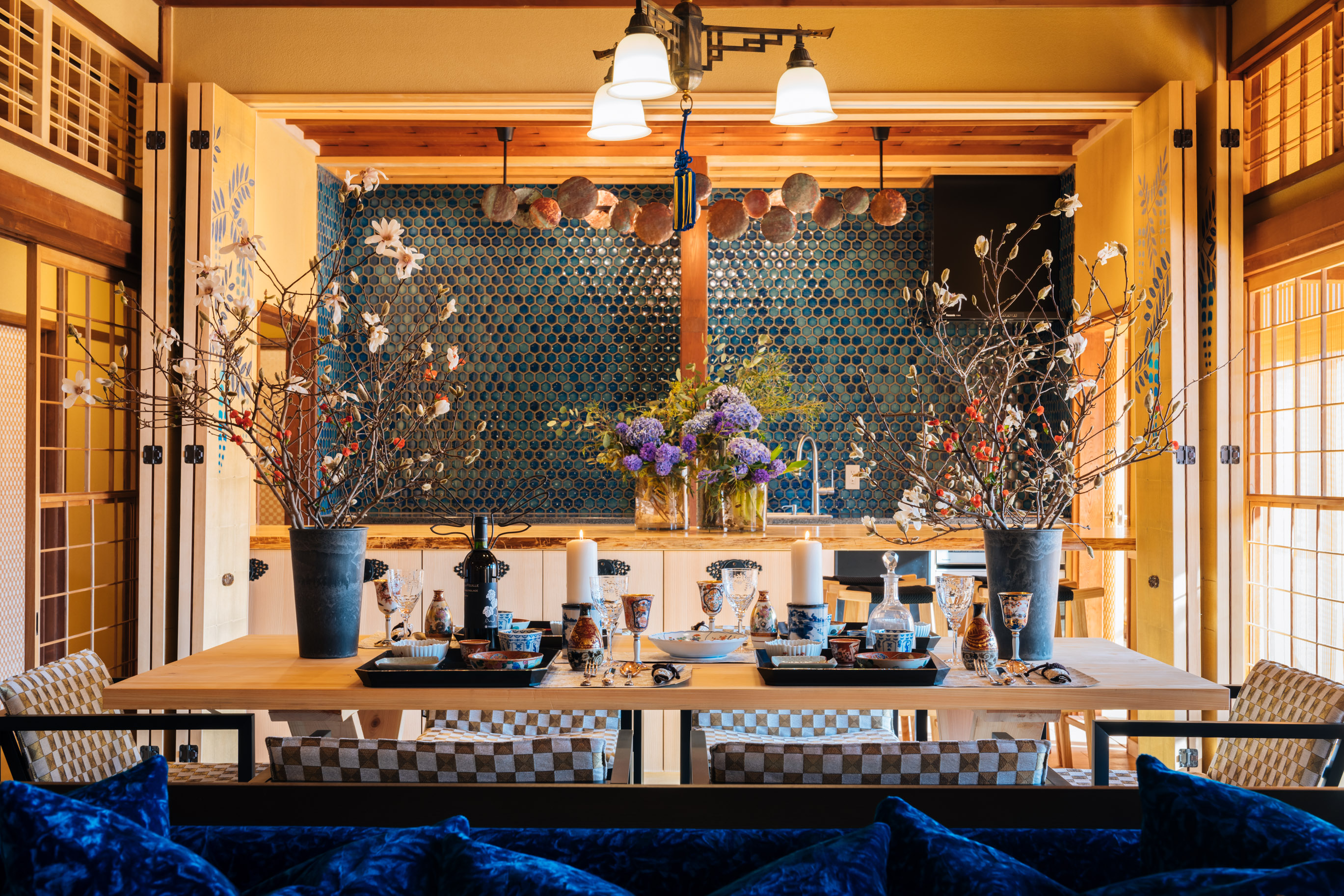 【ダイニング】ダイニングも華やかなに