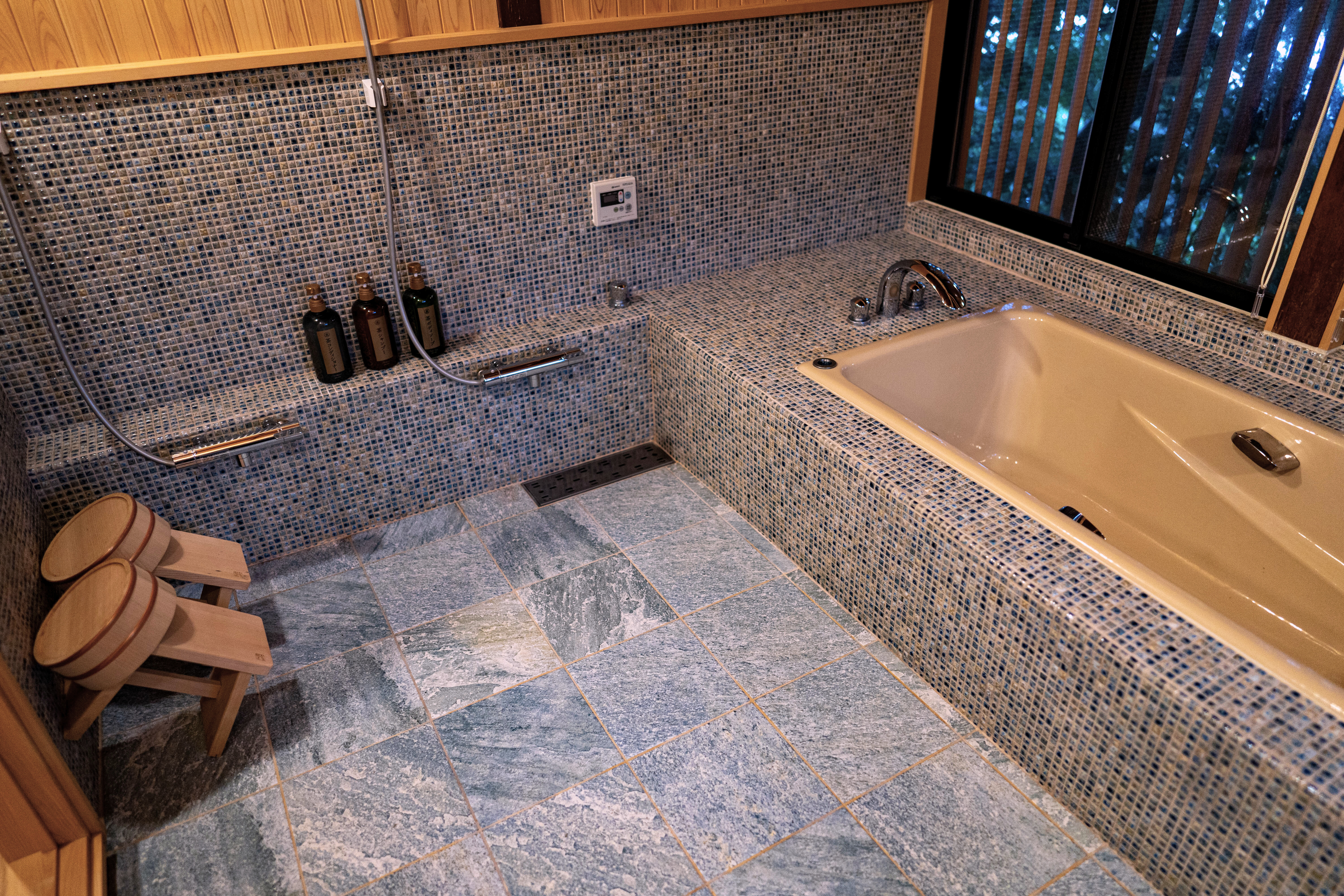 【バスルーム】バスアメニティも設置