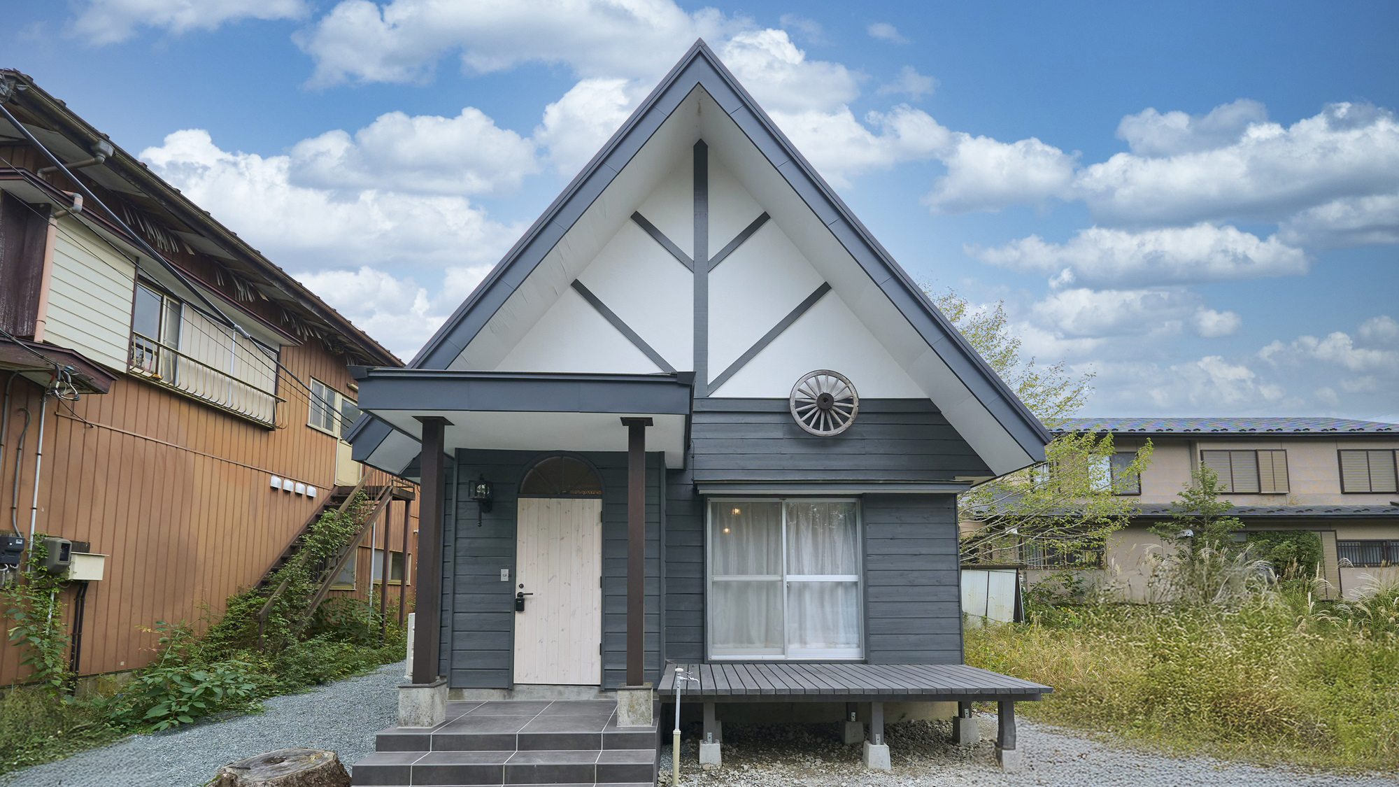 【外観】一棟貸しタイプの建物で、プライベート空間をご利用いただけます。