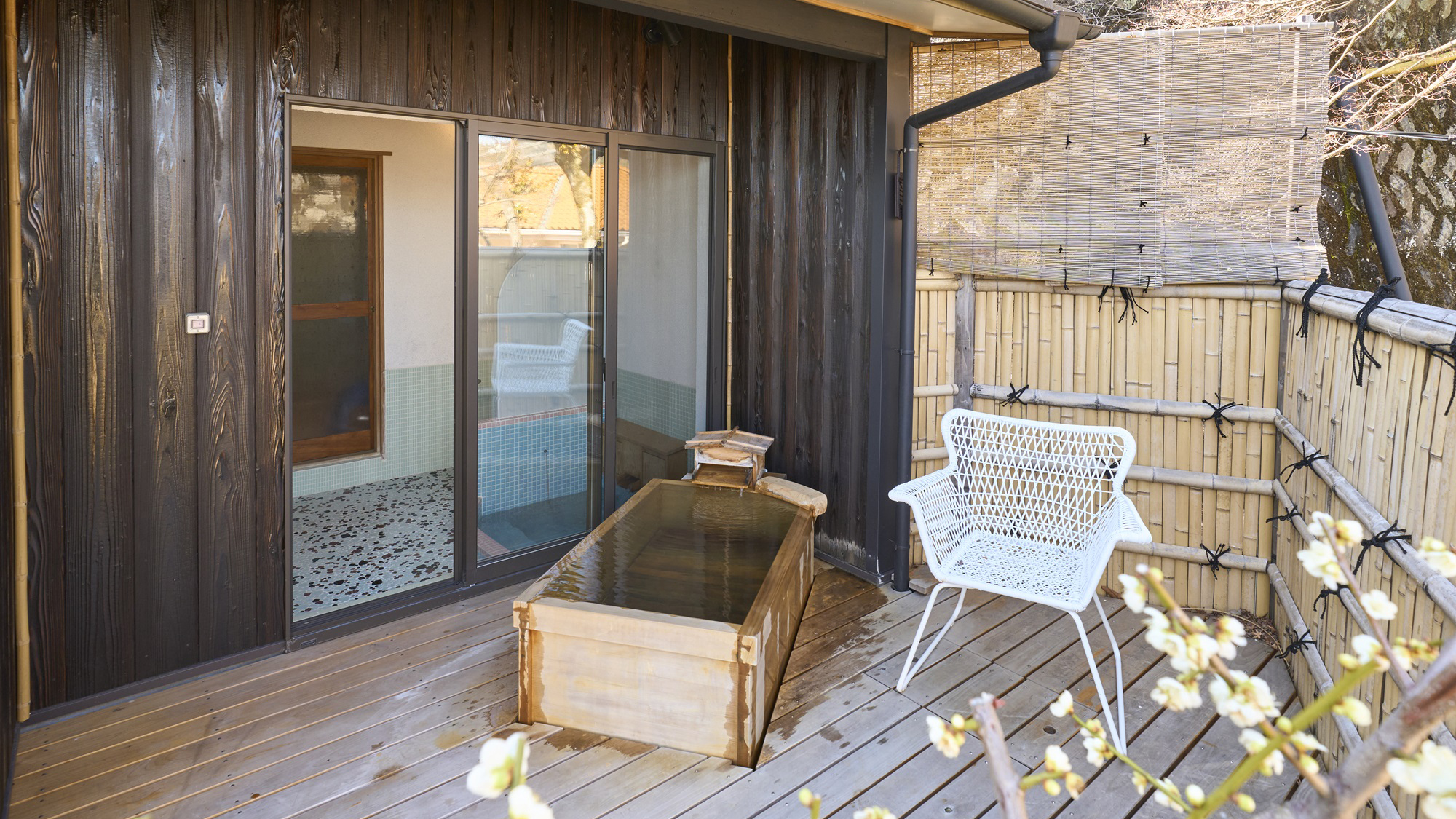 【露天風呂】プライベート温泉をご堪能いただけます。