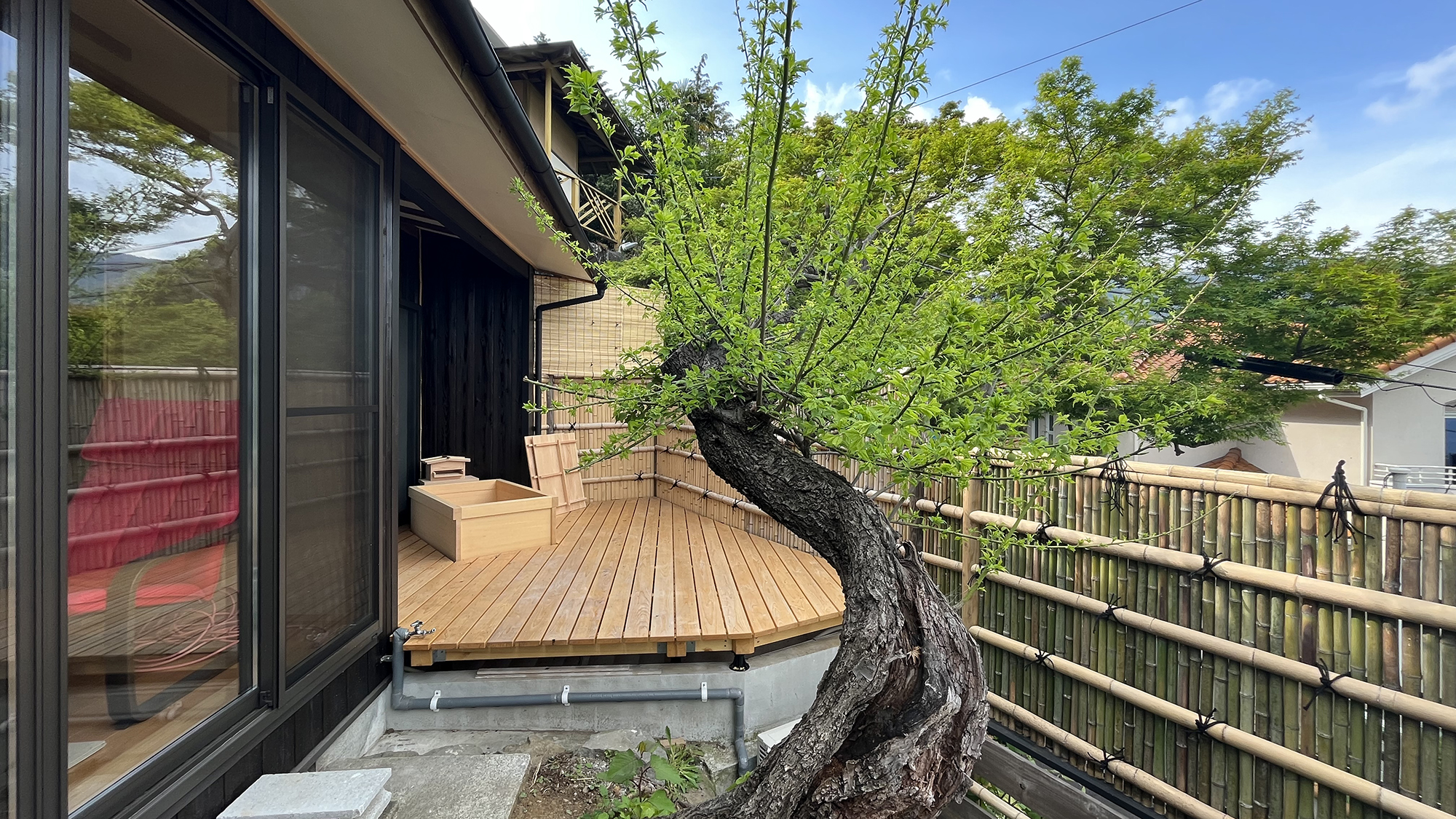 【外観】一棟貸しタイプの建物で、プライベート空間をご利用いただけます。